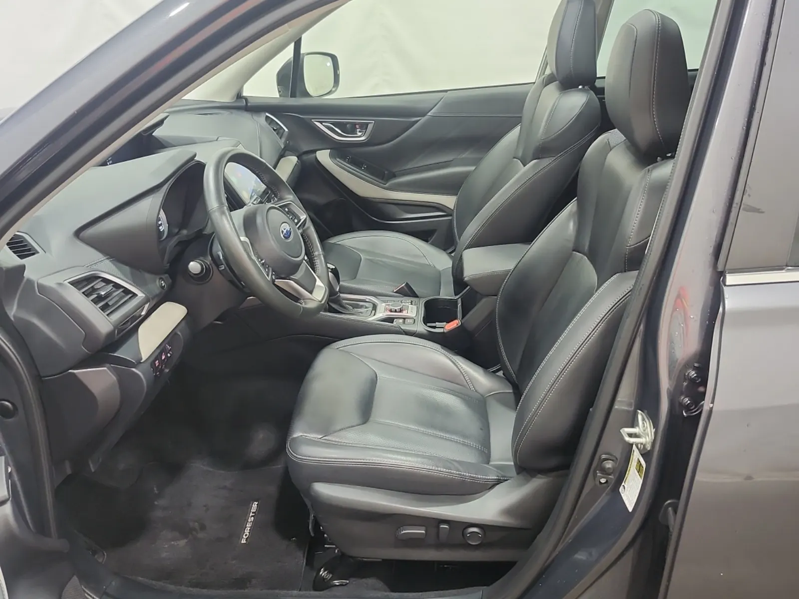 Front Interior Photo