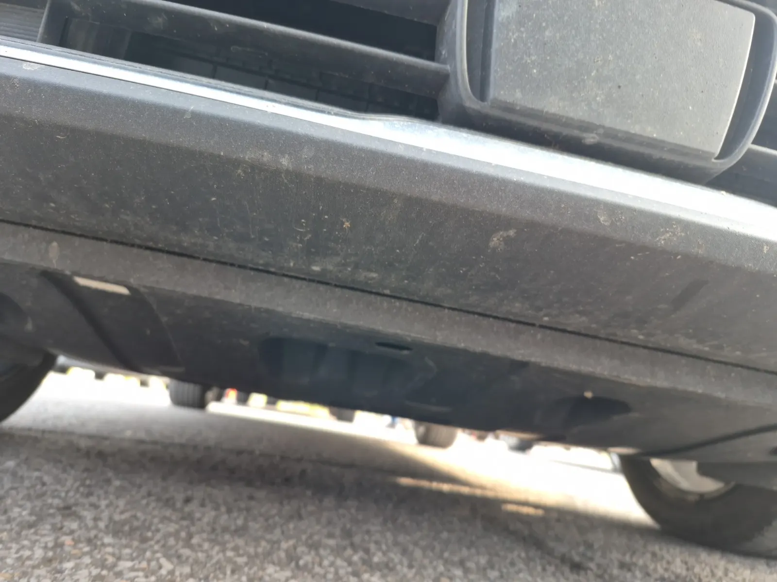 Undercarriage - Front Photo