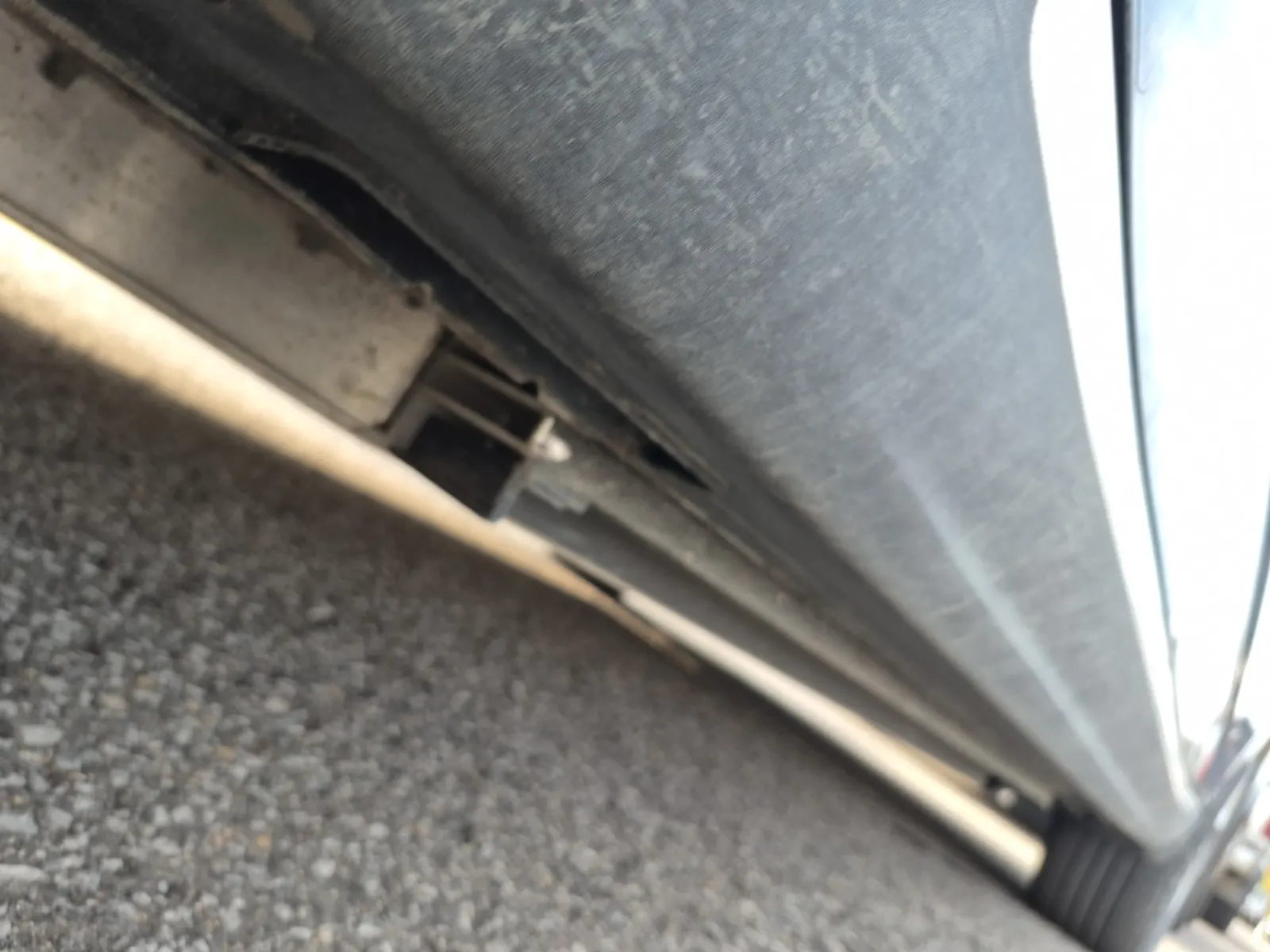 Undercarriage - Passenger Photo