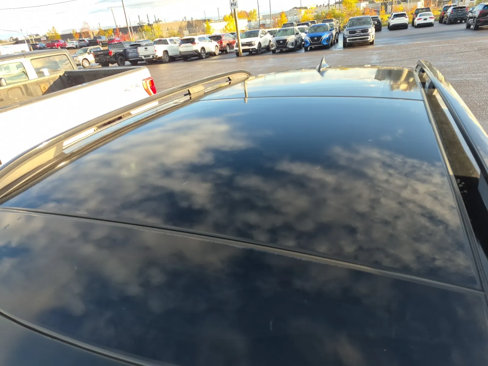 Exterior Roof Photo