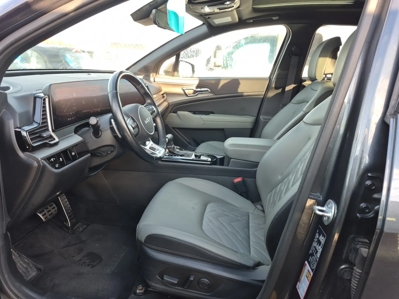 Front Interior Photo