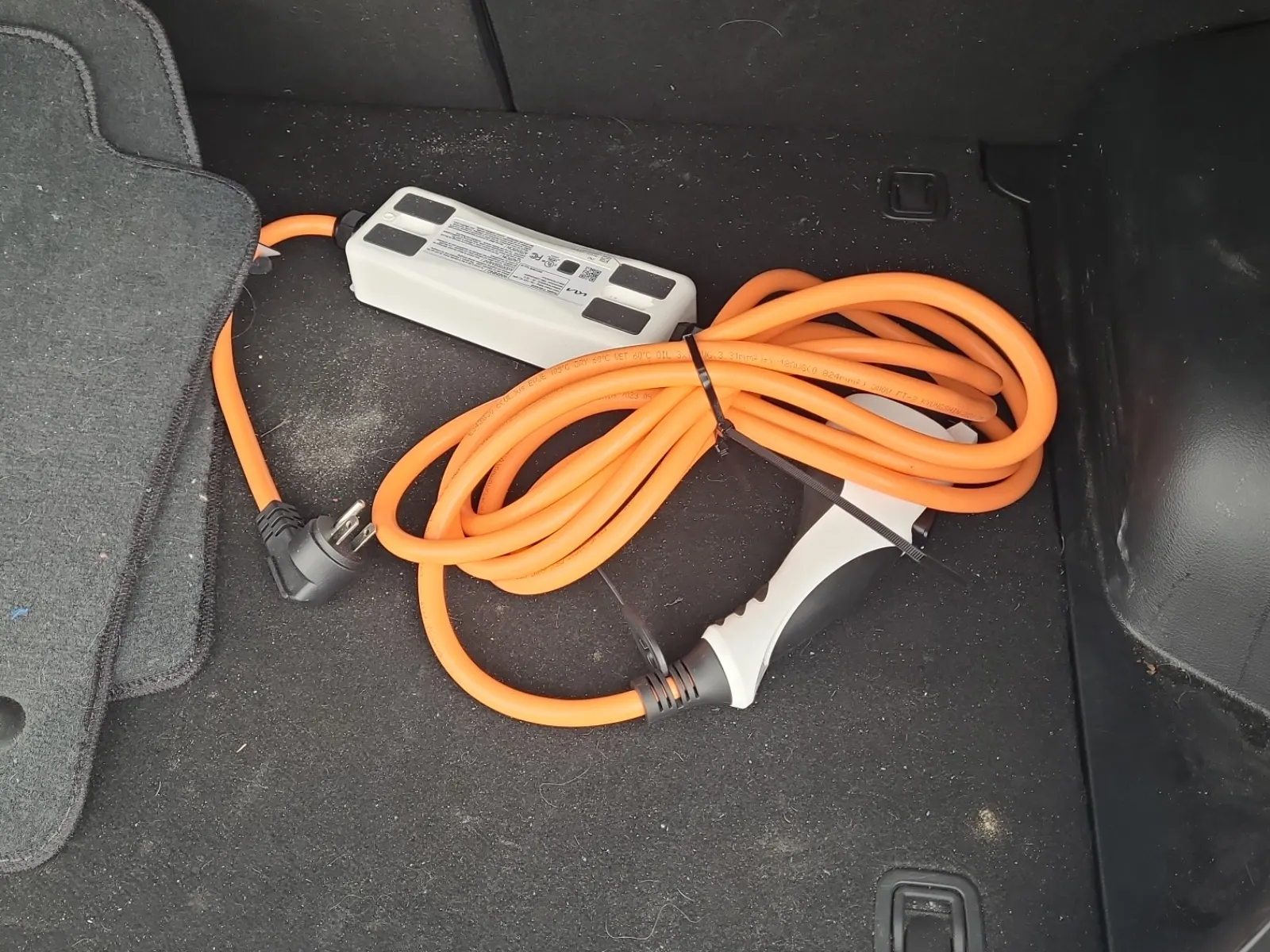 Charging Cable Photo