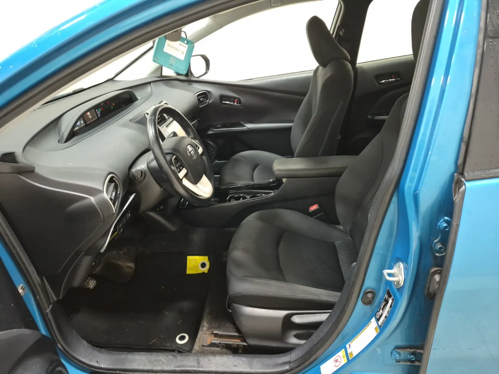Front Interior Photo