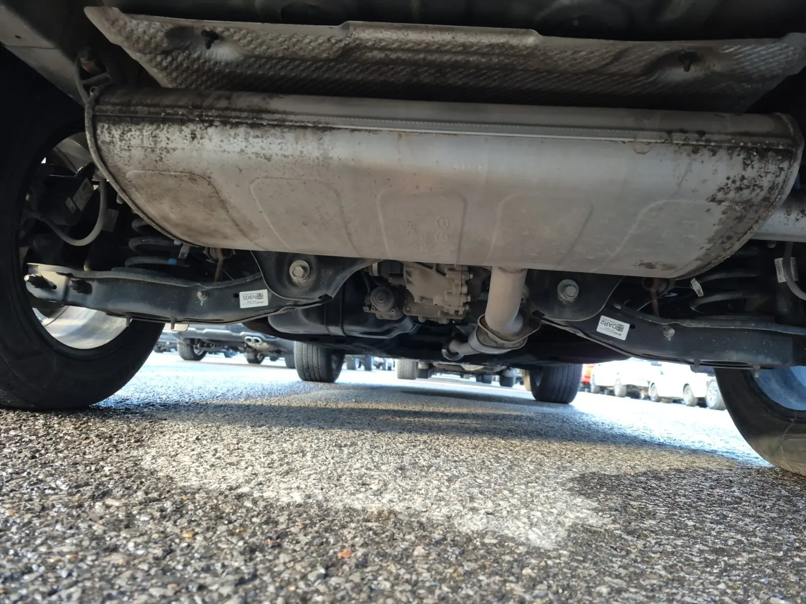 Undercarriage - Rear Photo