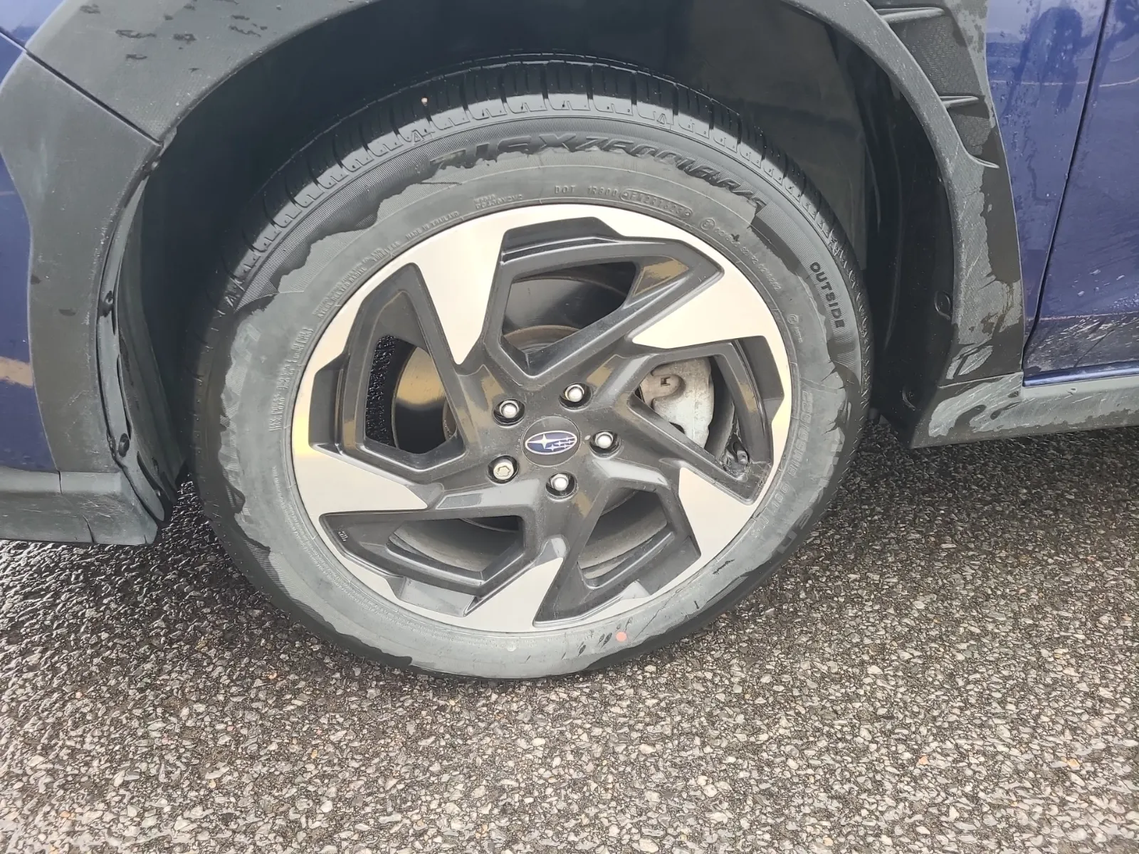 Front driver wheel/tire photo