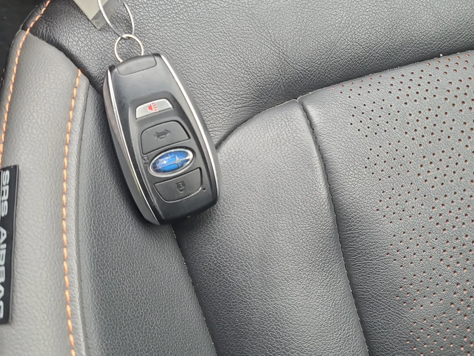 Keys/Fobs/Manual Photo