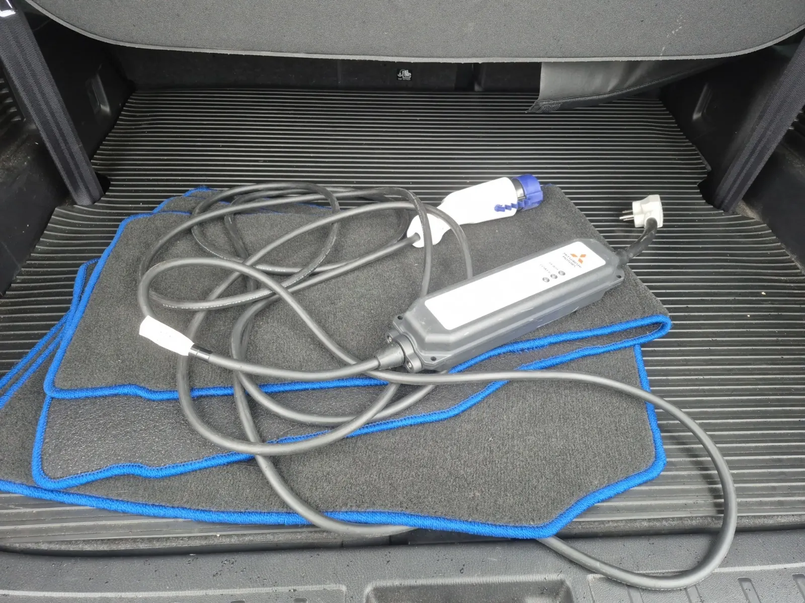 Charging Cable Photo