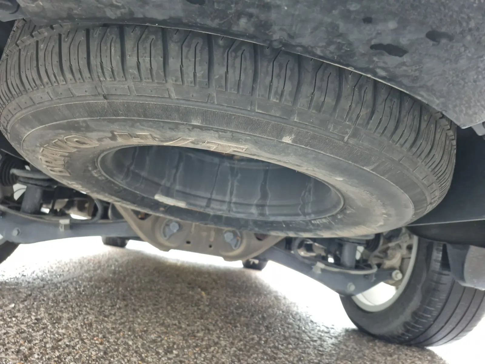 Spare Tire & Wheel Photo