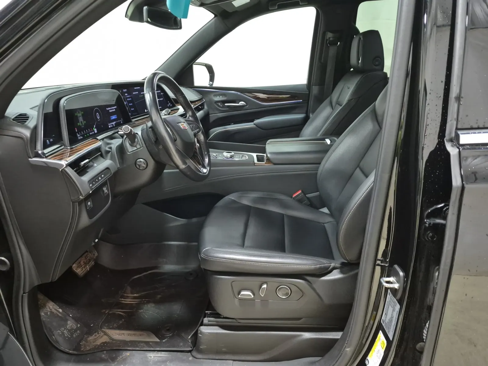 Front Interior Photo