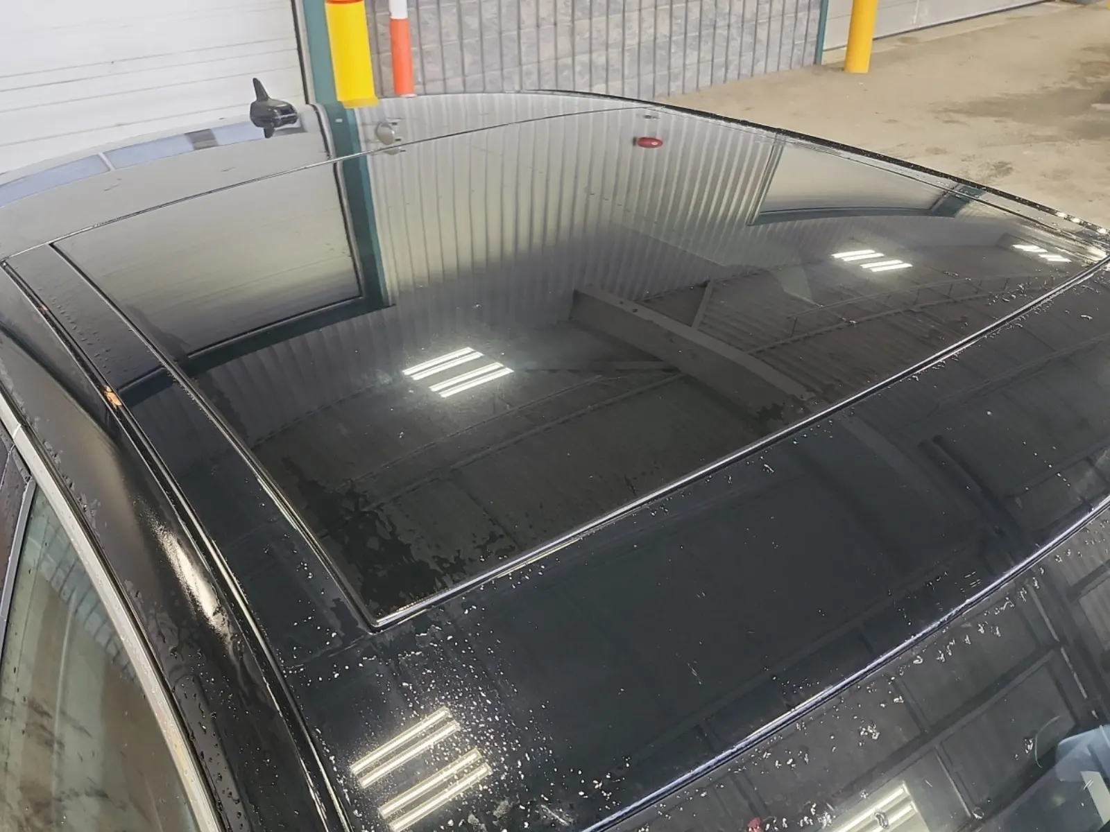 Exterior Roof Photo