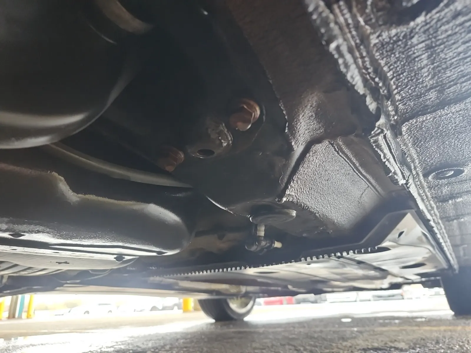 Undercarriage - Passenger Photo