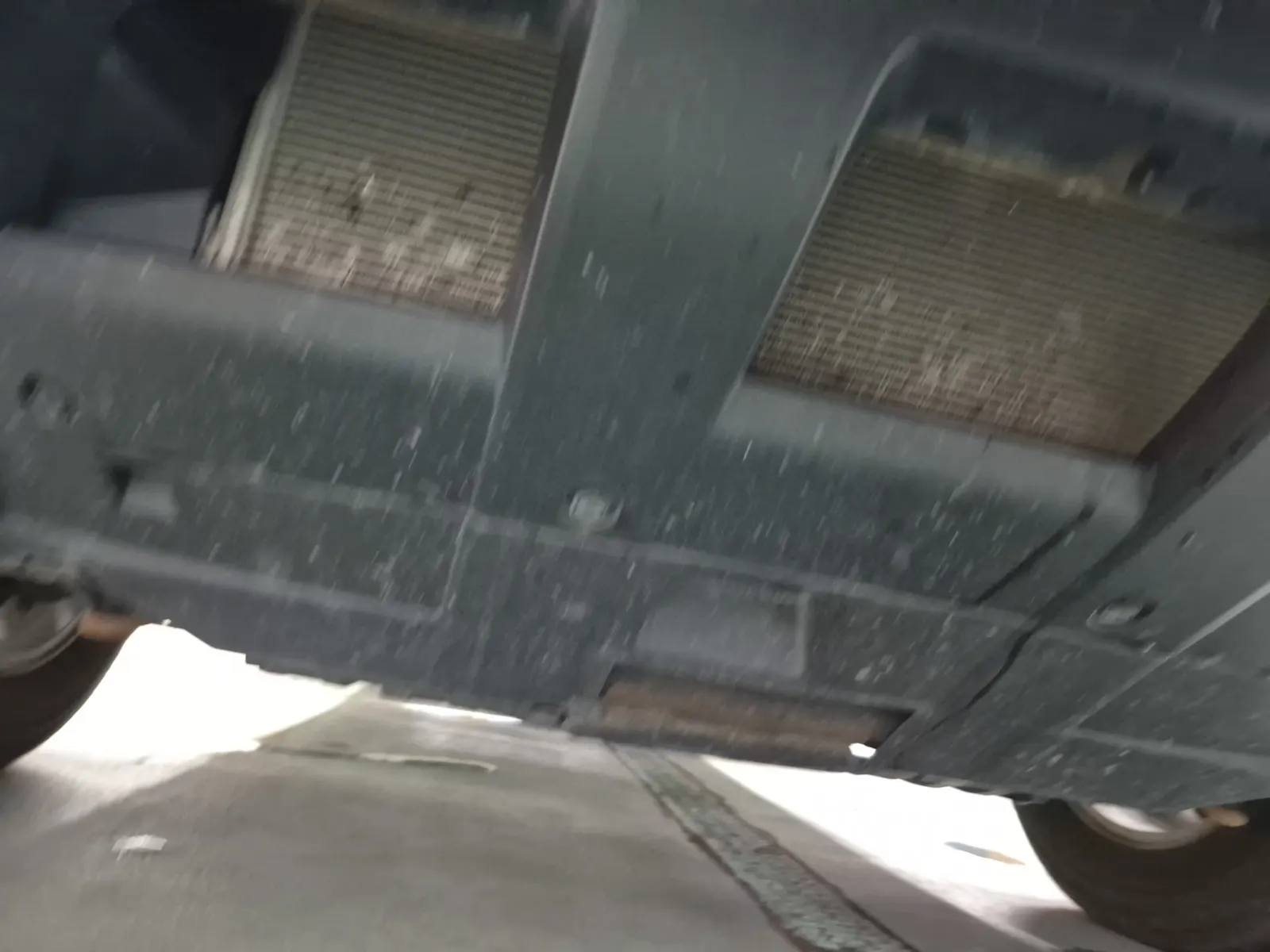 Undercarriage - Front Photo