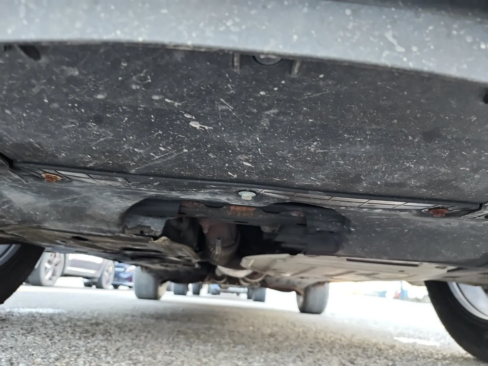 Undercarriage - Front Photo