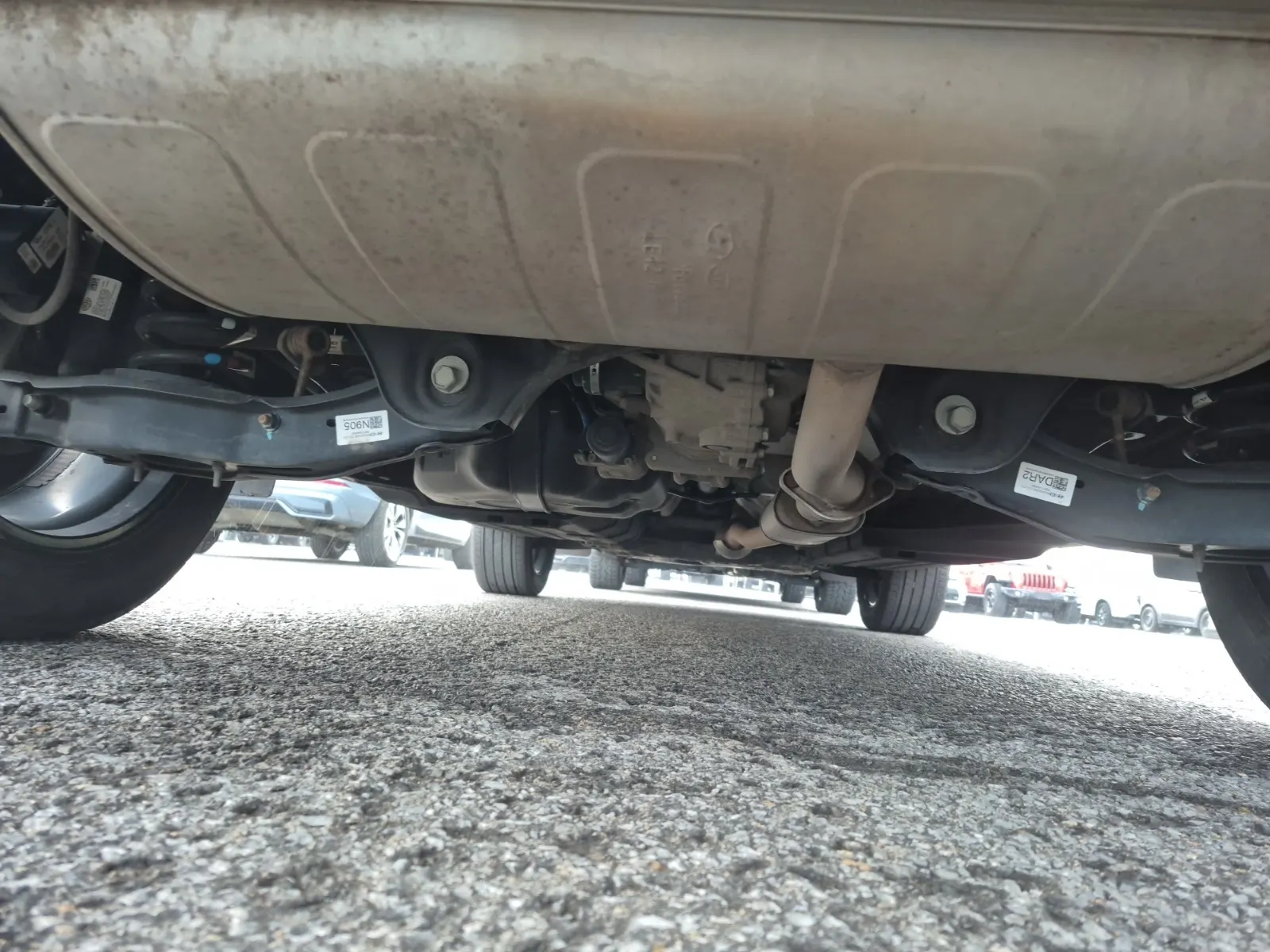Undercarriage - Rear Photo