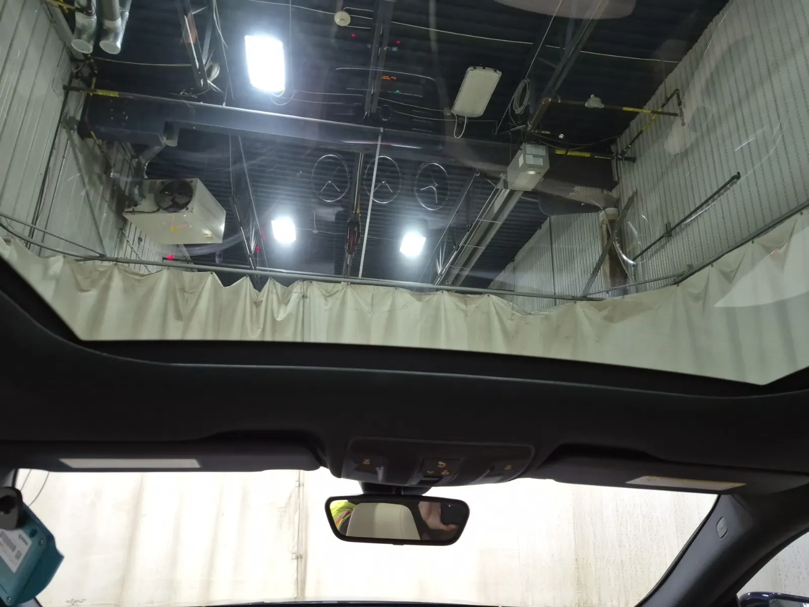 Interior Roof Photo