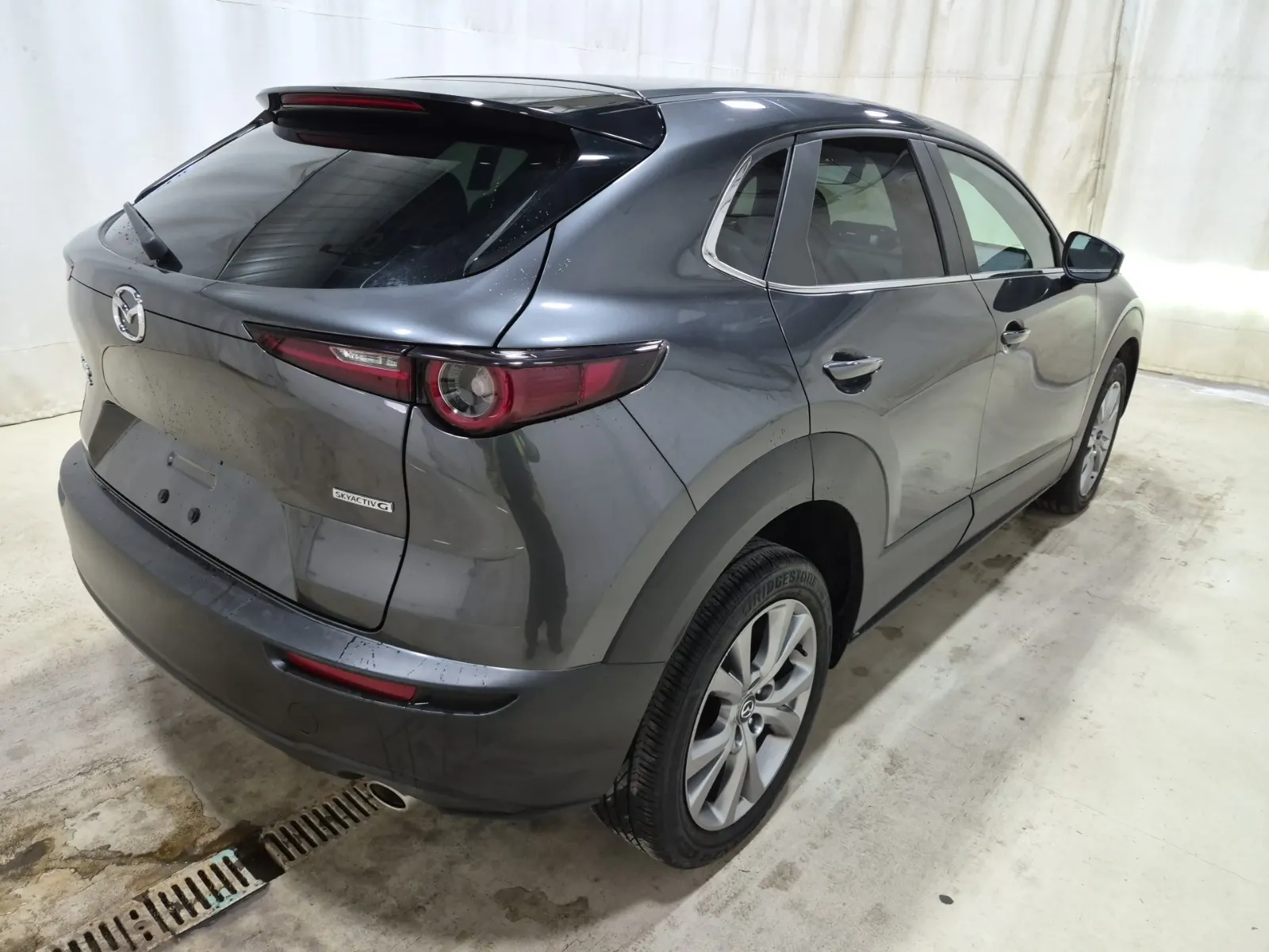 Passenger Rear 3/4 Photo