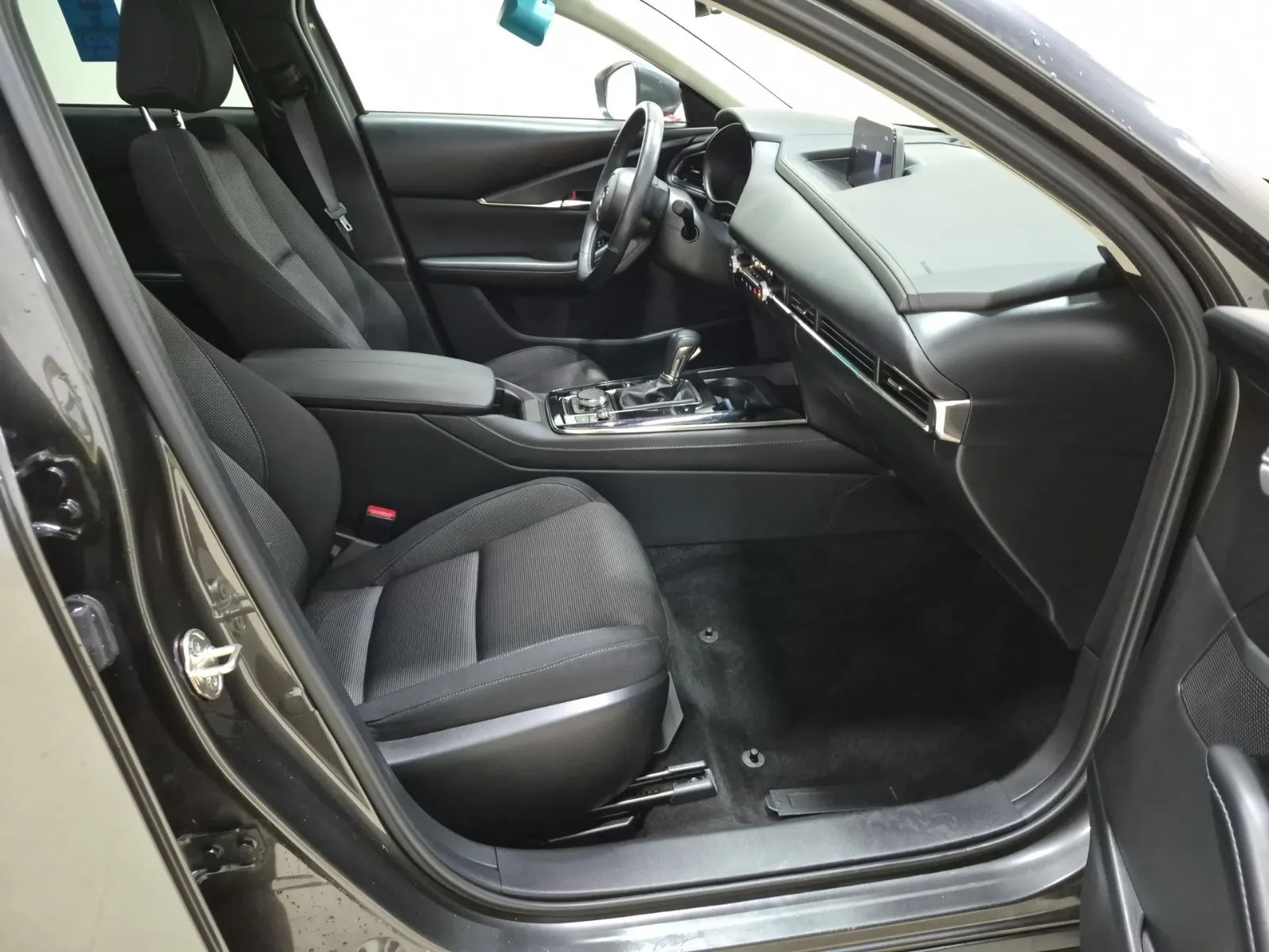 Right Side Interior Photo