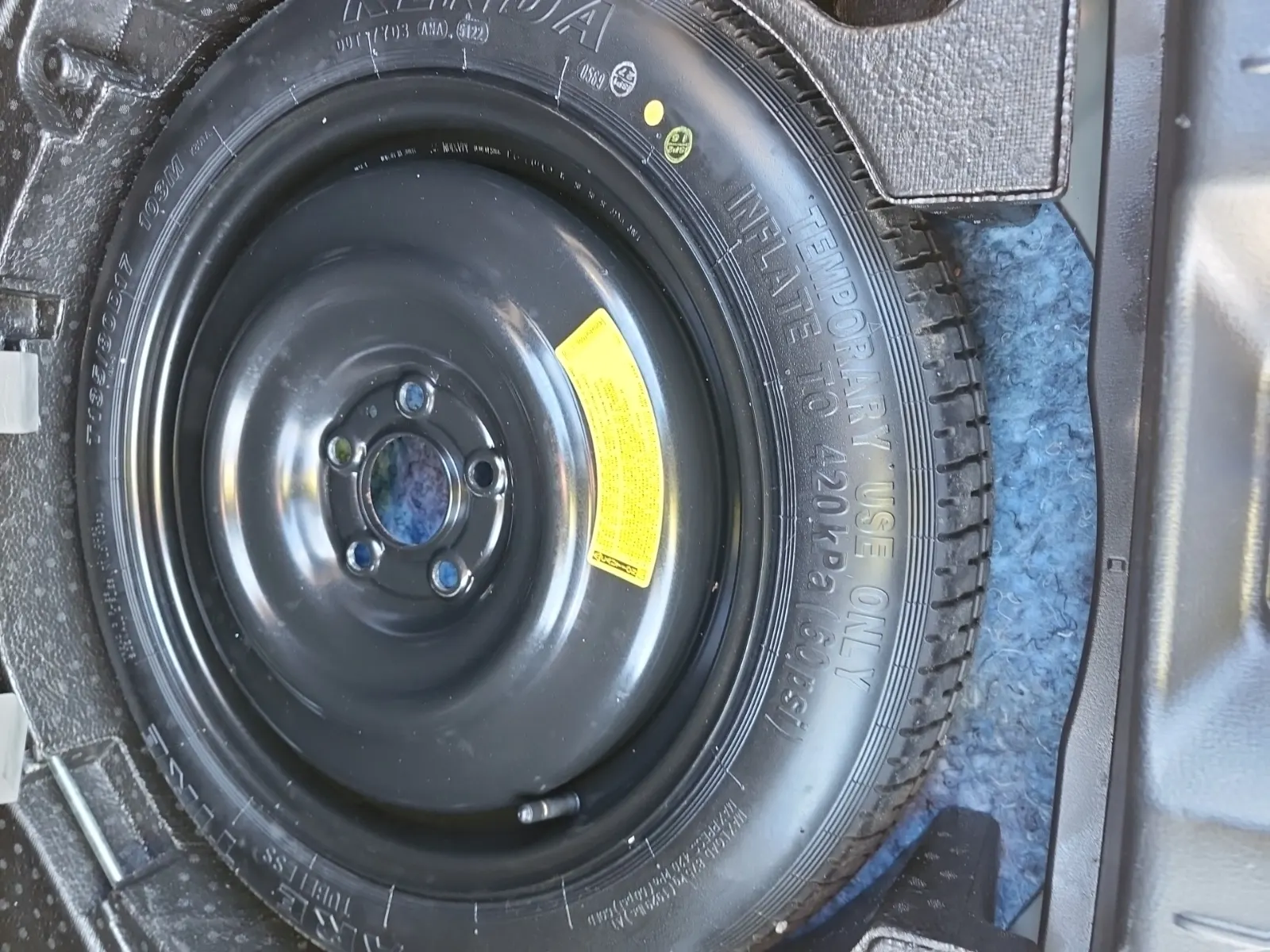 Spare Tire & Wheel Photo