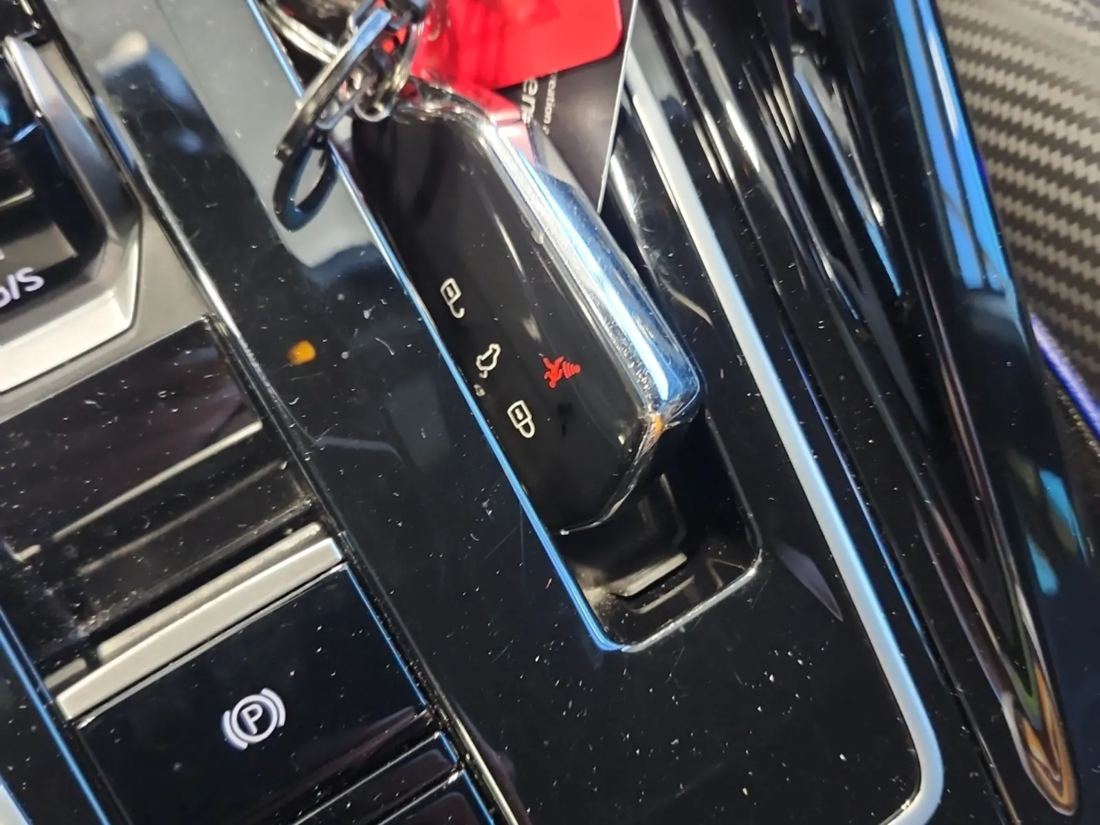 Keys/Fobs/Manual Photo