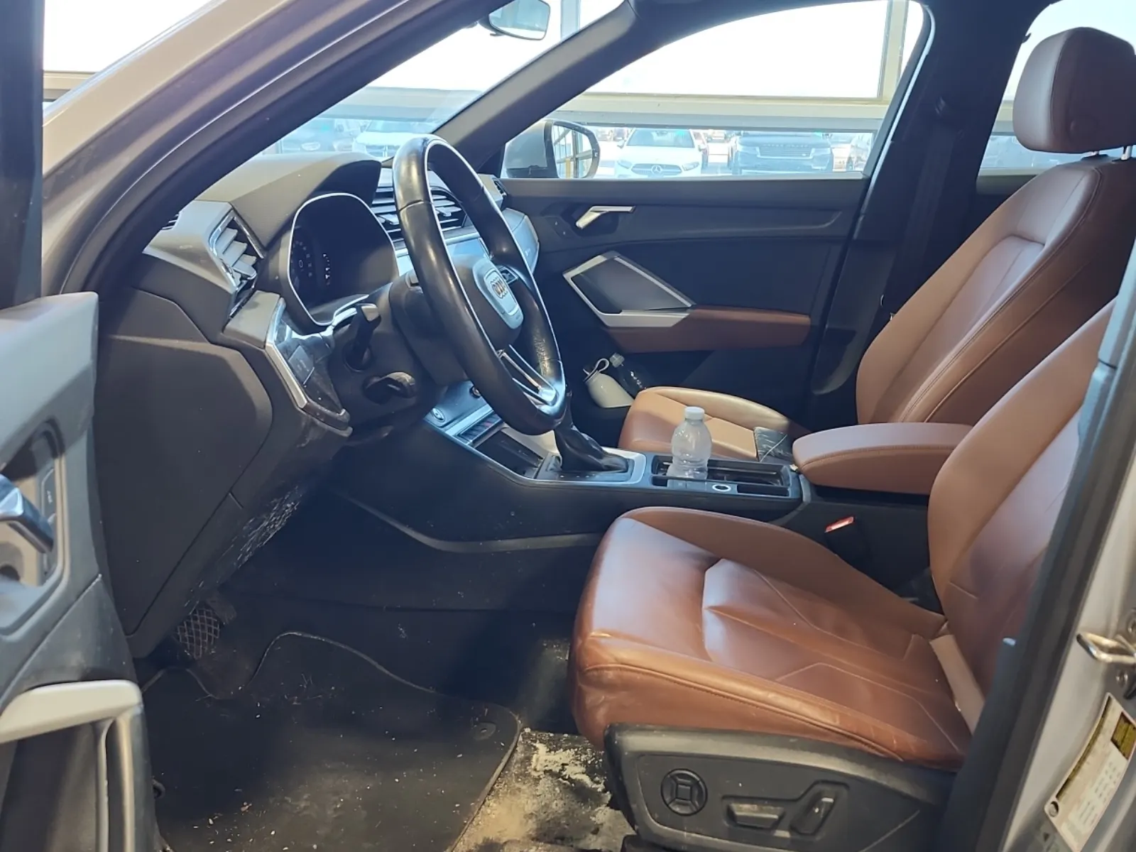 Front Interior Photo