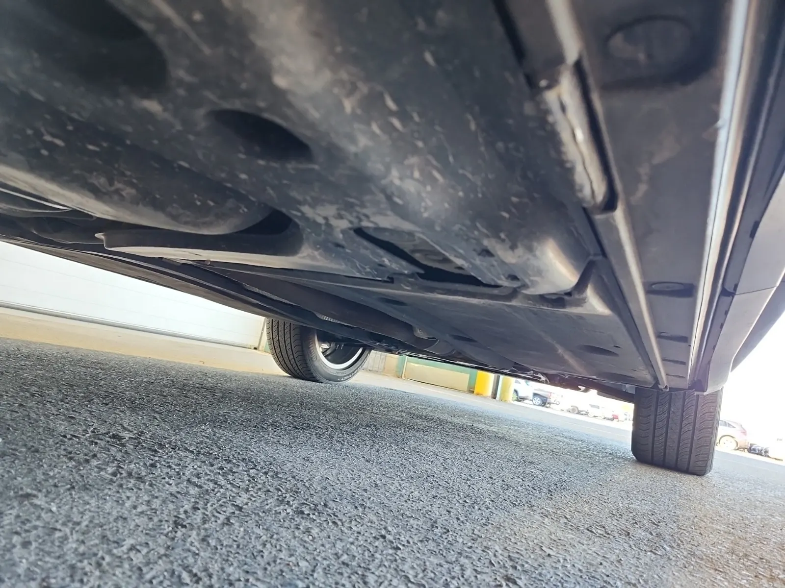 Undercarriage - Passenger Photo