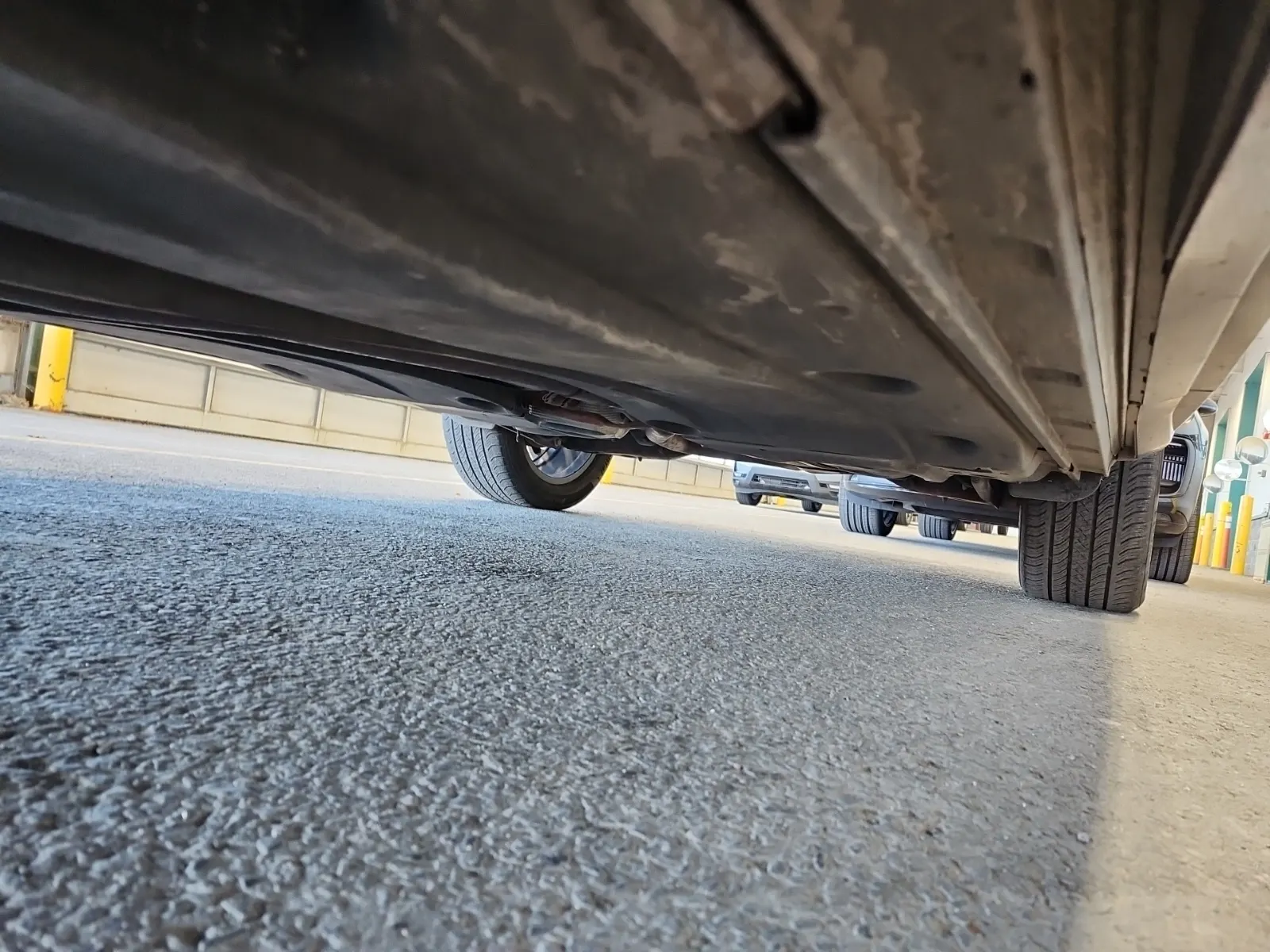 Undercarriage - Driver Photo