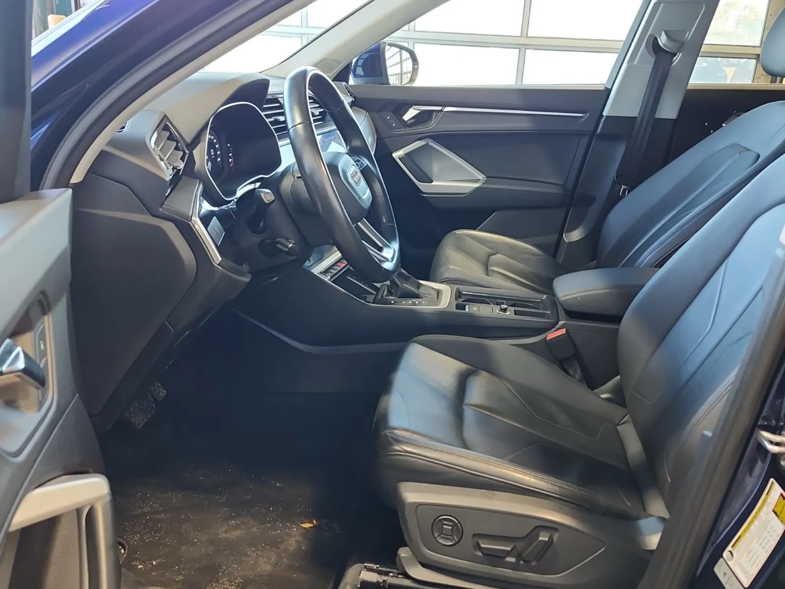 Front Interior Photo