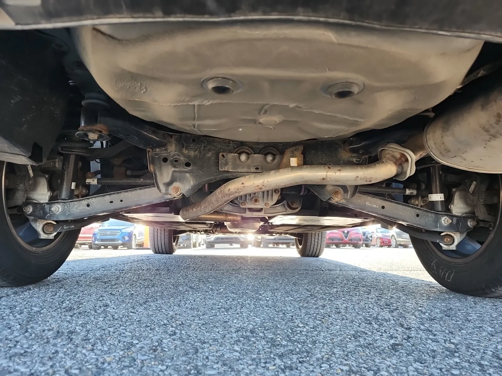 Undercarriage - Rear Photo