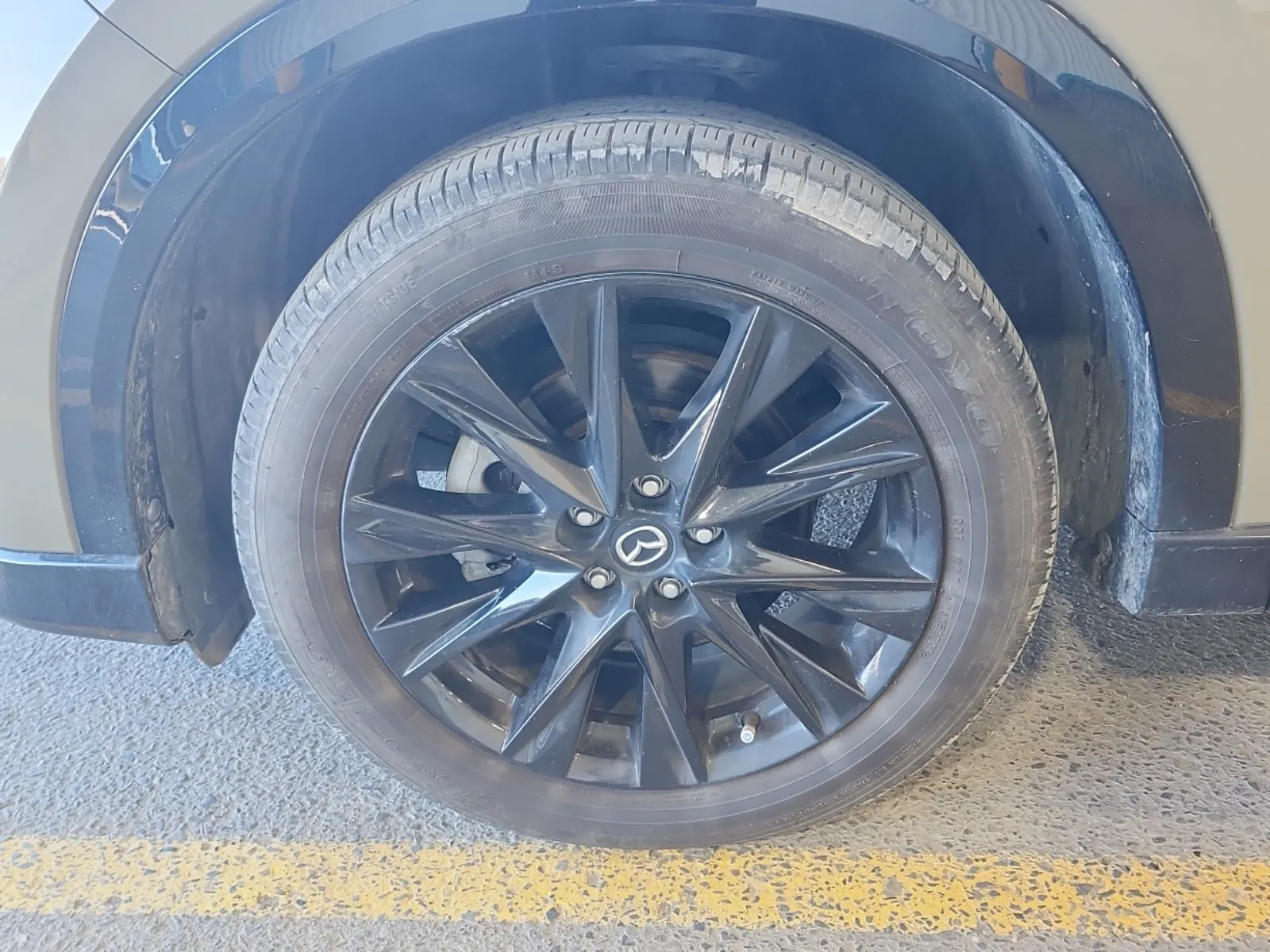 Front driver wheel/tire photo