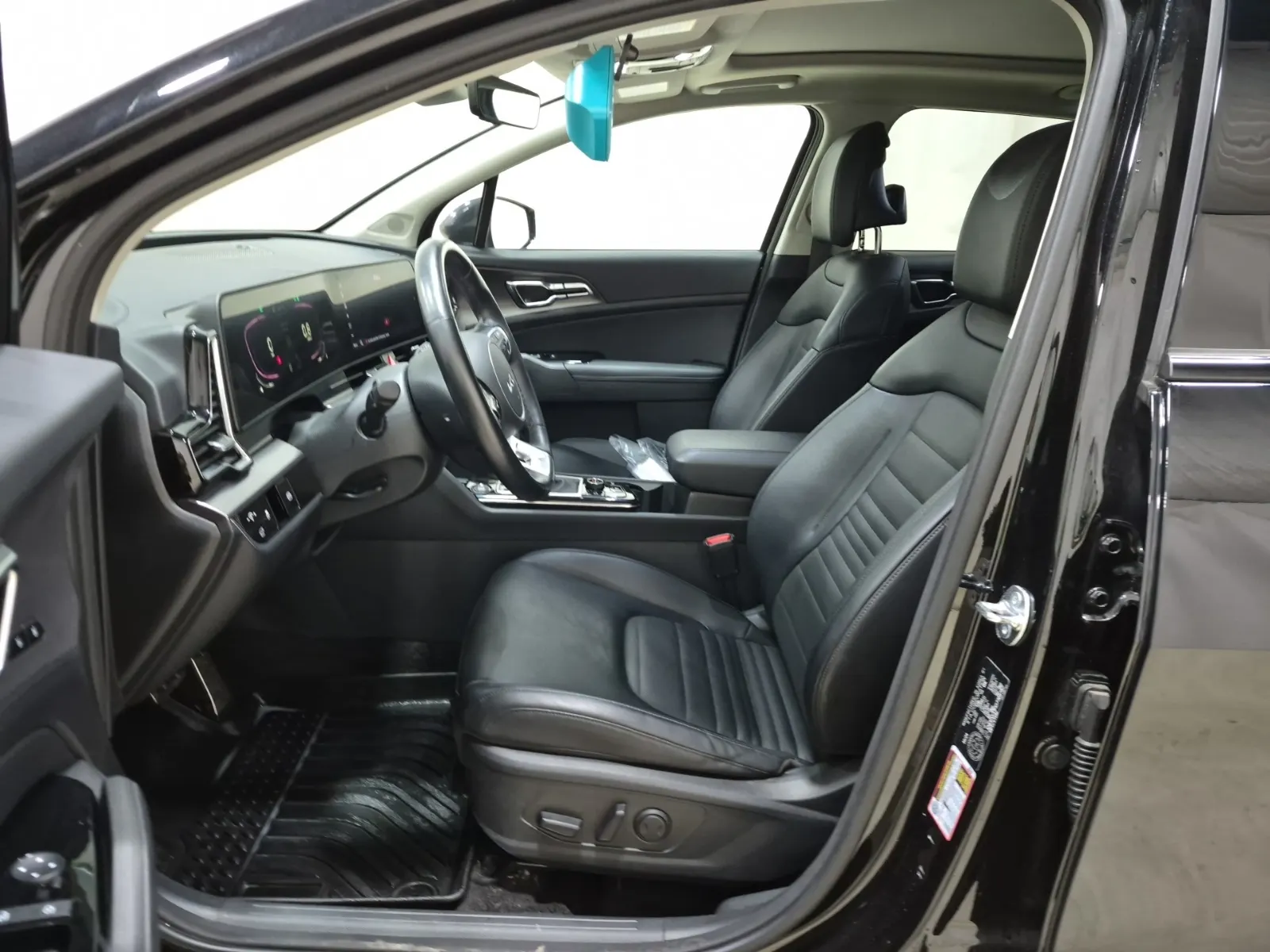 Front Interior Photo