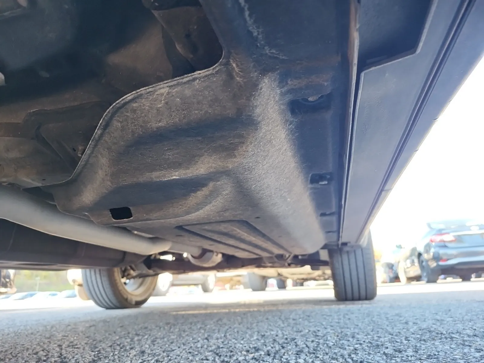 Undercarriage - Passenger Photo