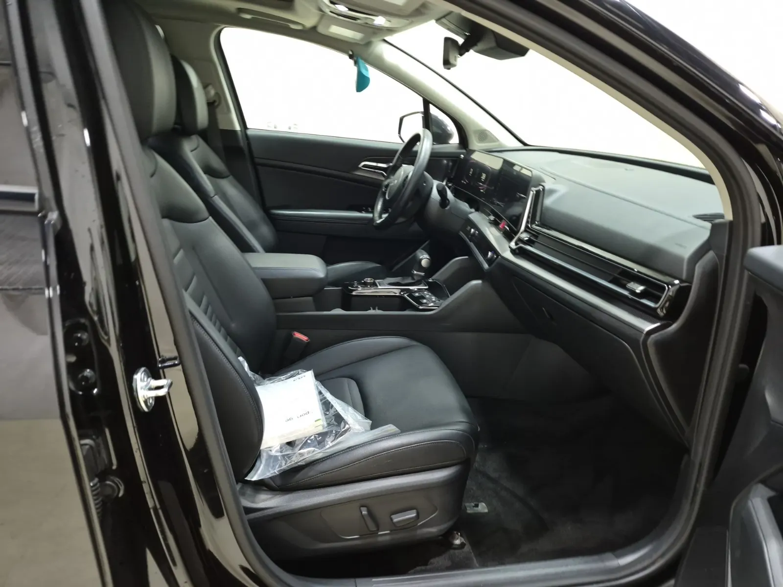 Right Side Interior Photo