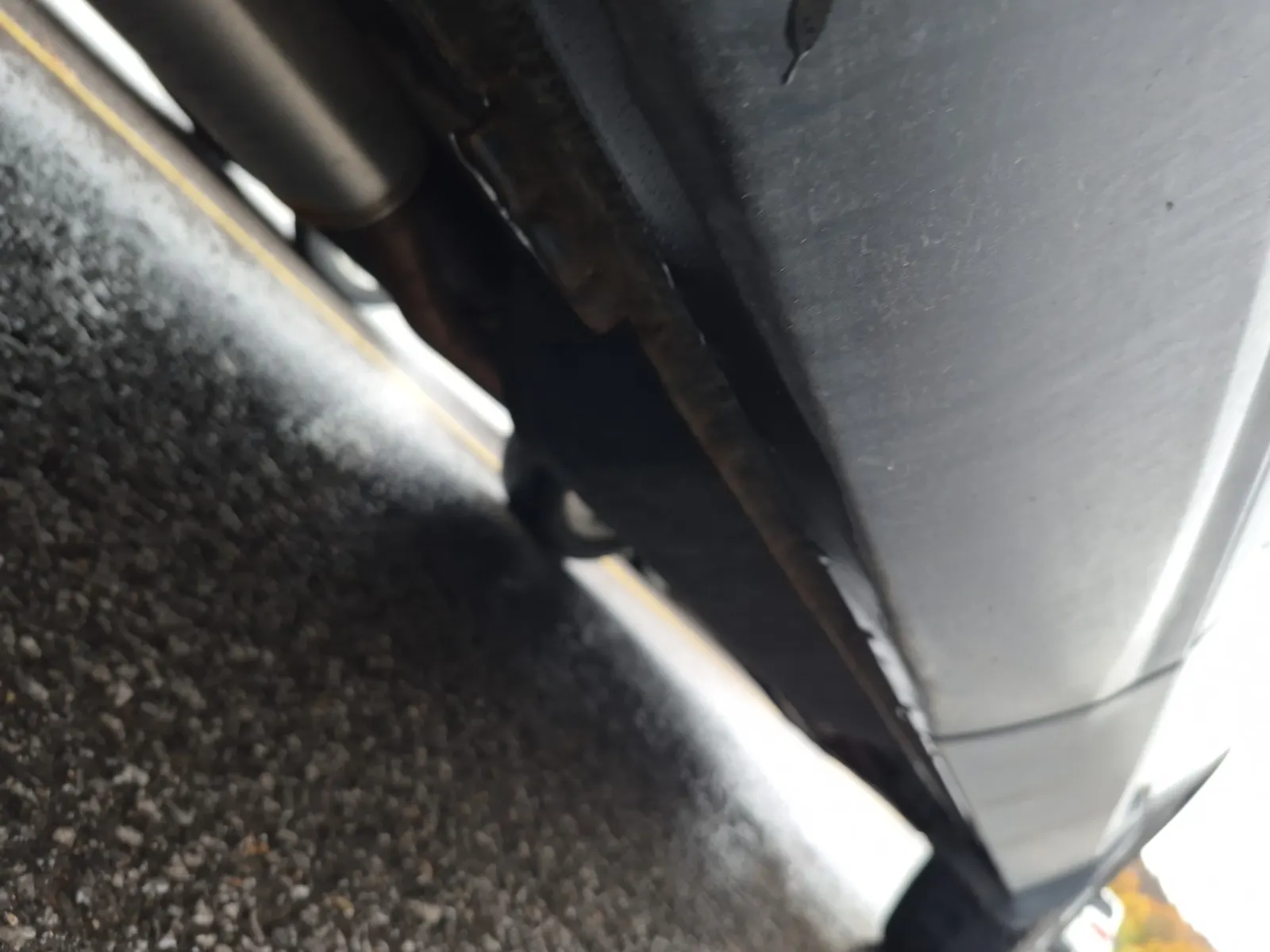 Undercarriage - Passenger Photo