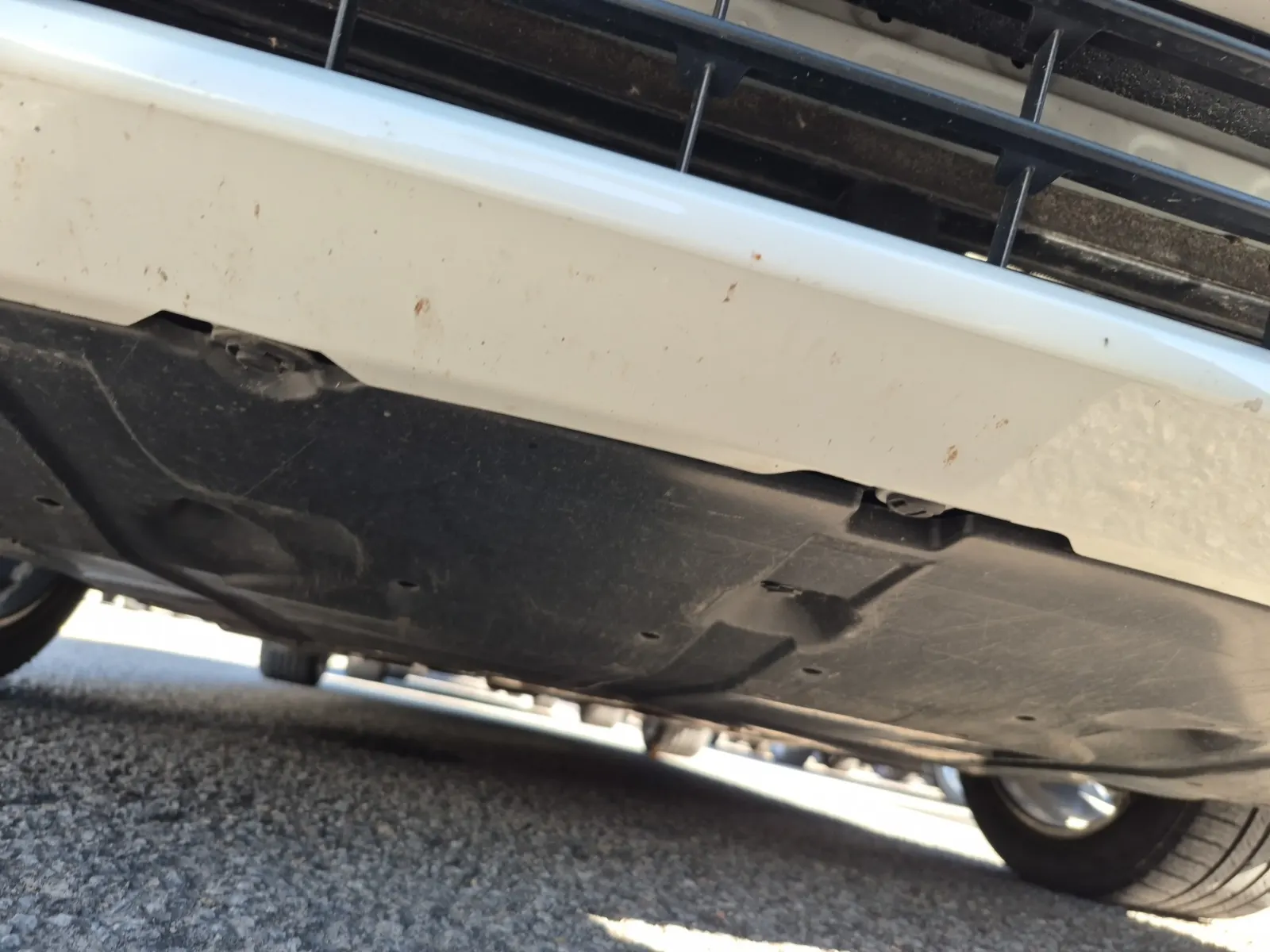 Undercarriage - Front Photo