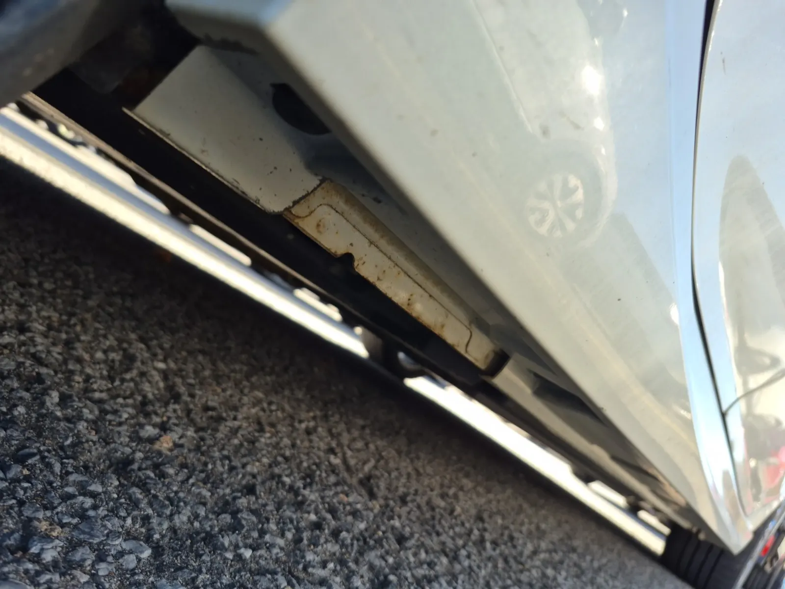 Undercarriage - Passenger Photo