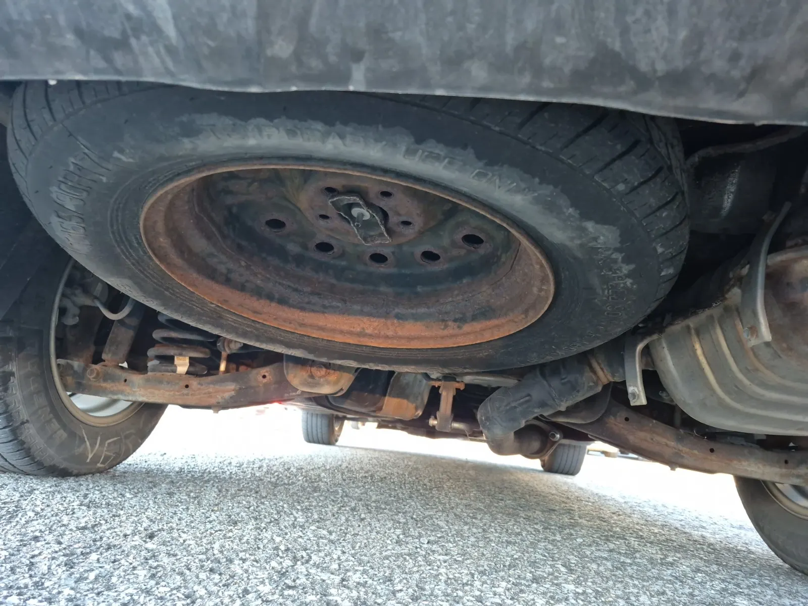 Spare Tire & Wheel Photo