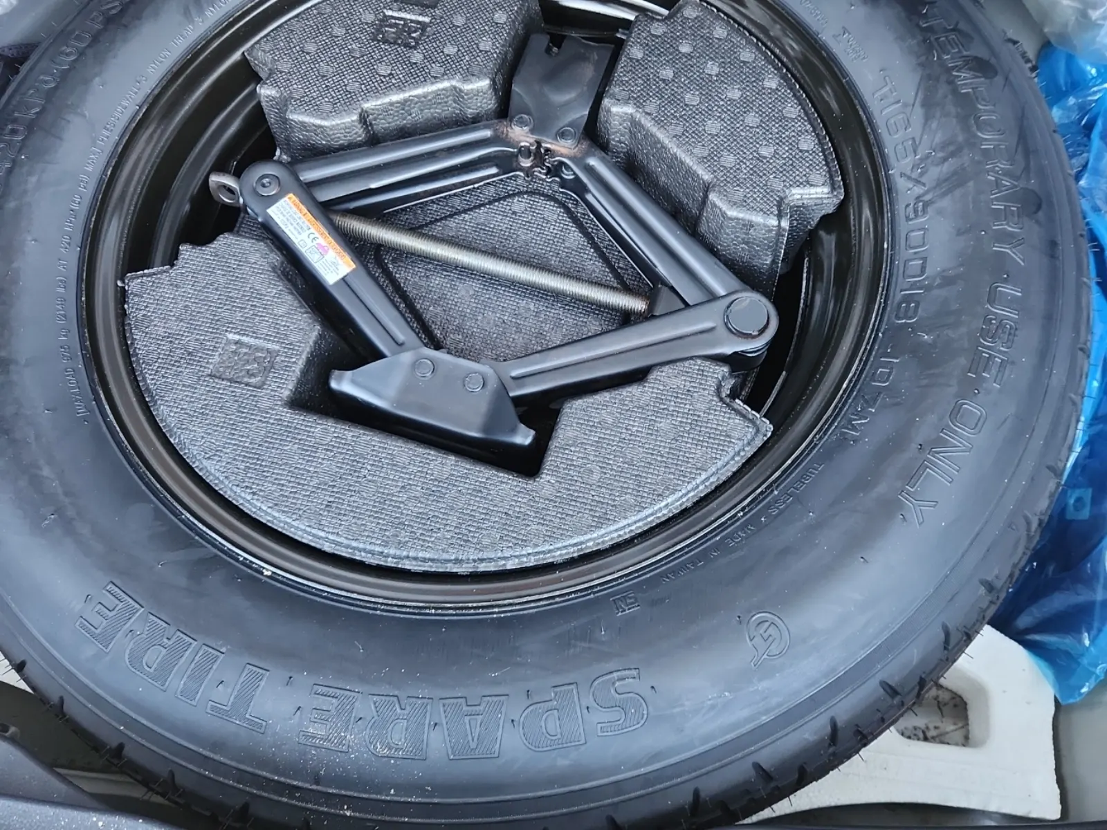 Spare Tire & Wheel Photo