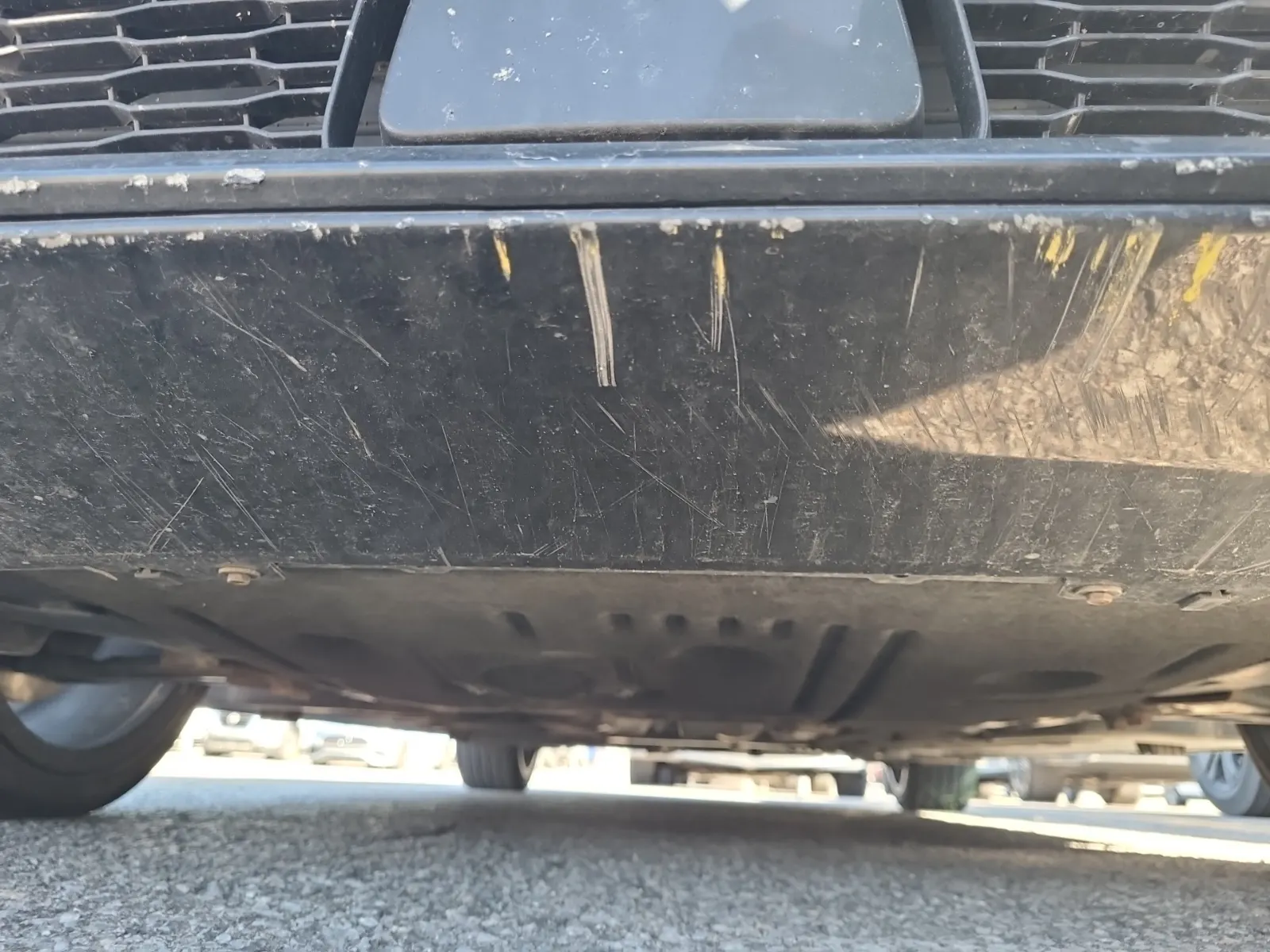 Undercarriage - Front Photo