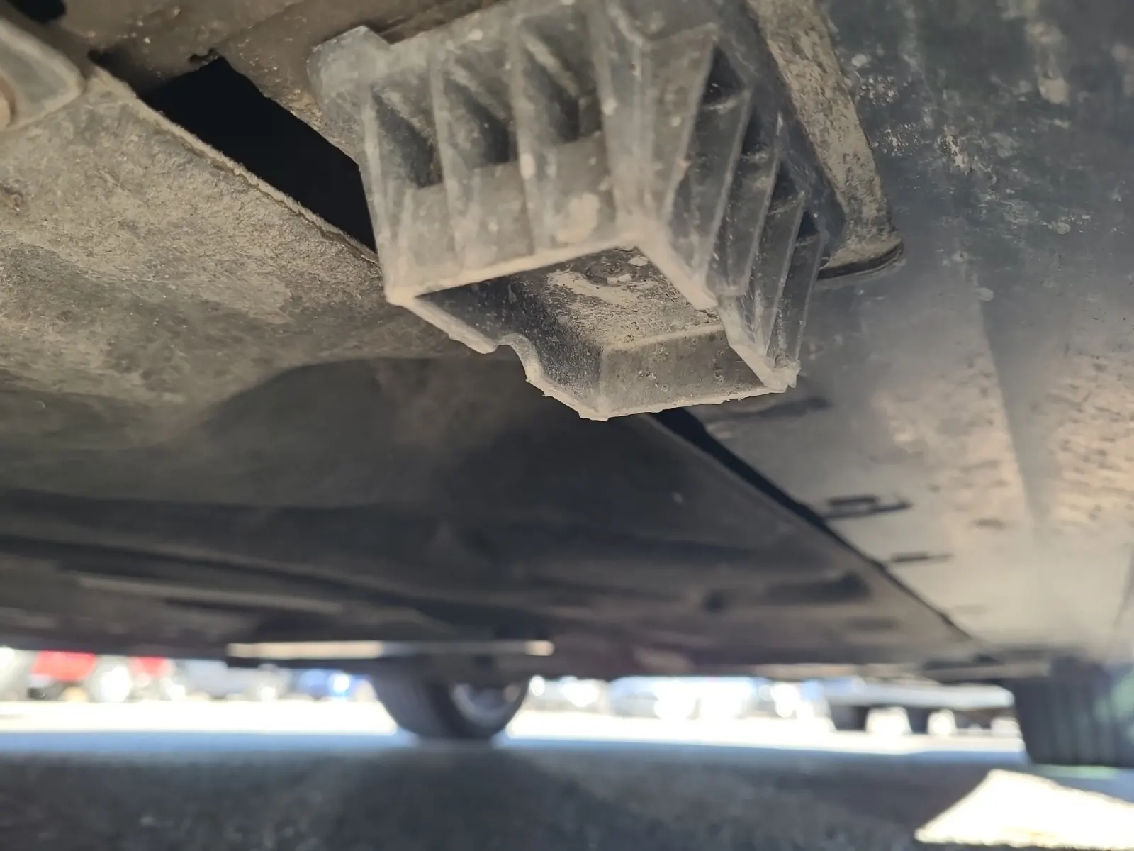 Undercarriage - Driver Photo