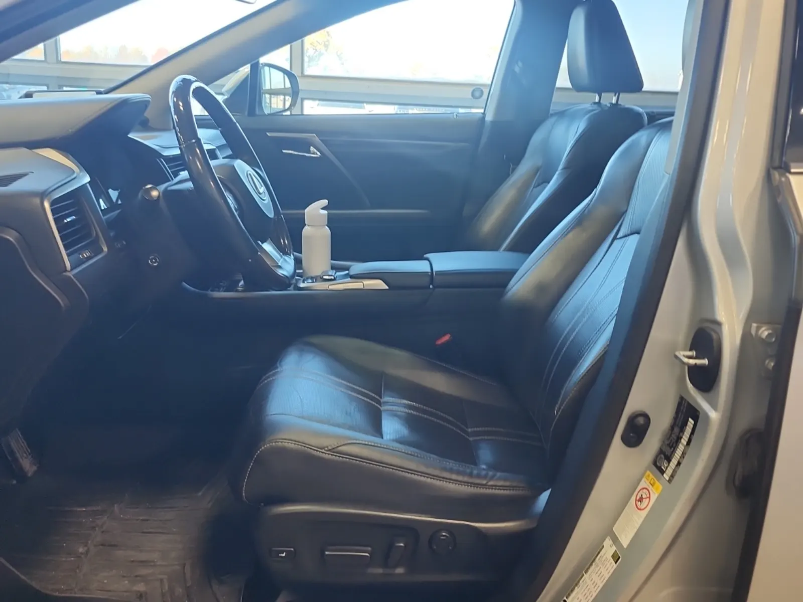 Front Interior Photo