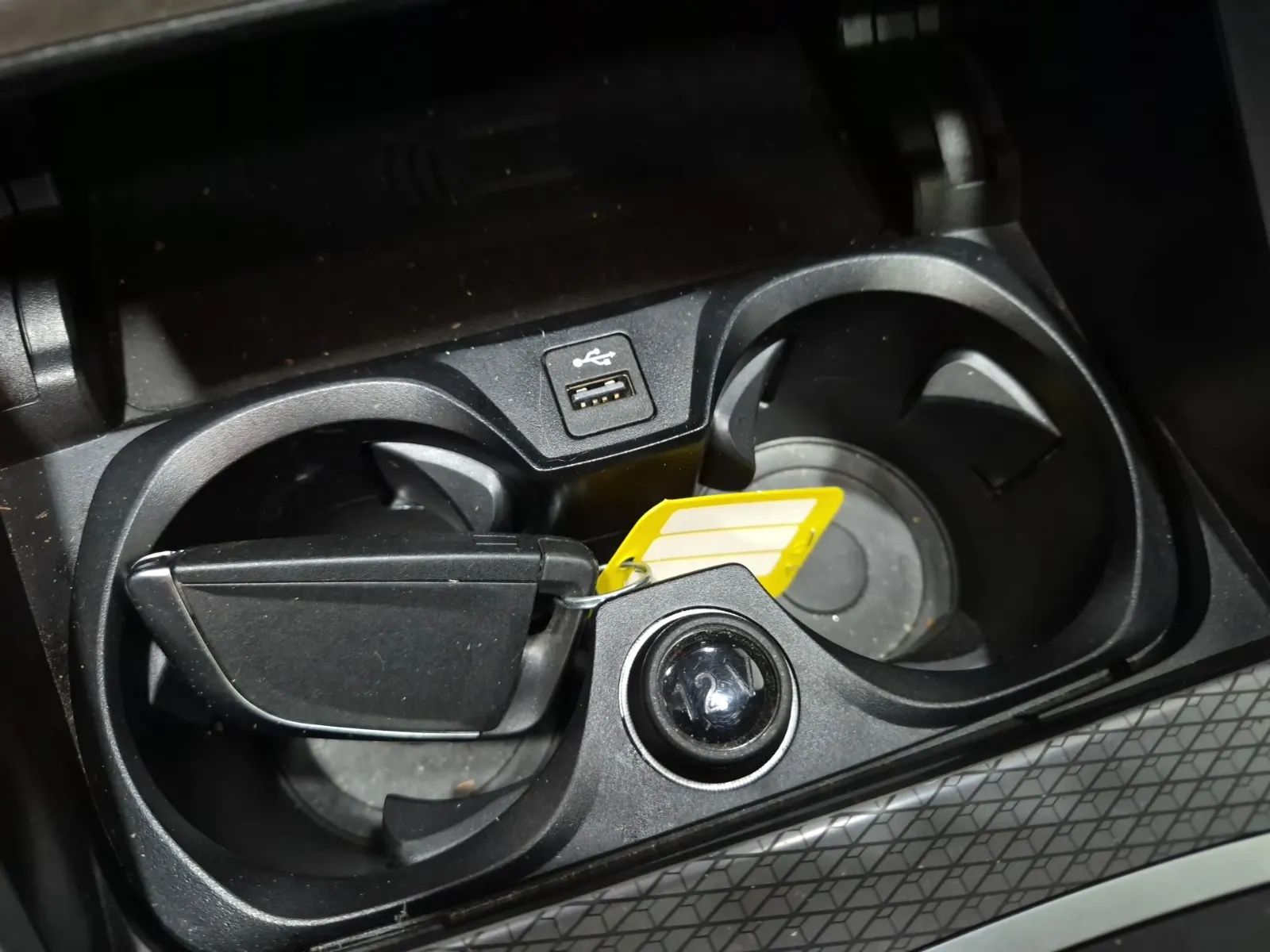 Keys/Fobs/Manual Photo