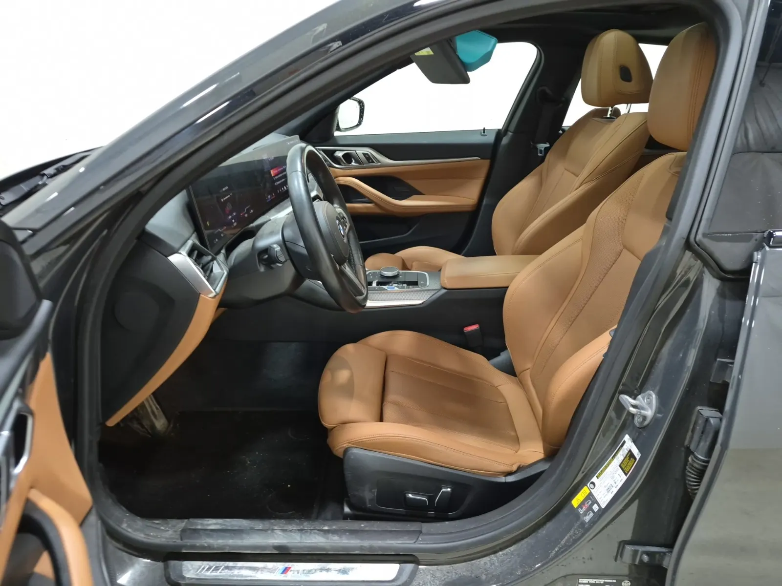 Front Interior Photo