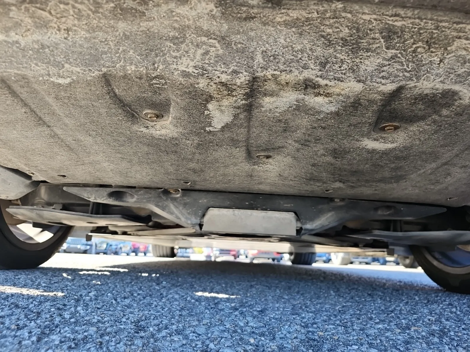 Undercarriage - Rear Photo
