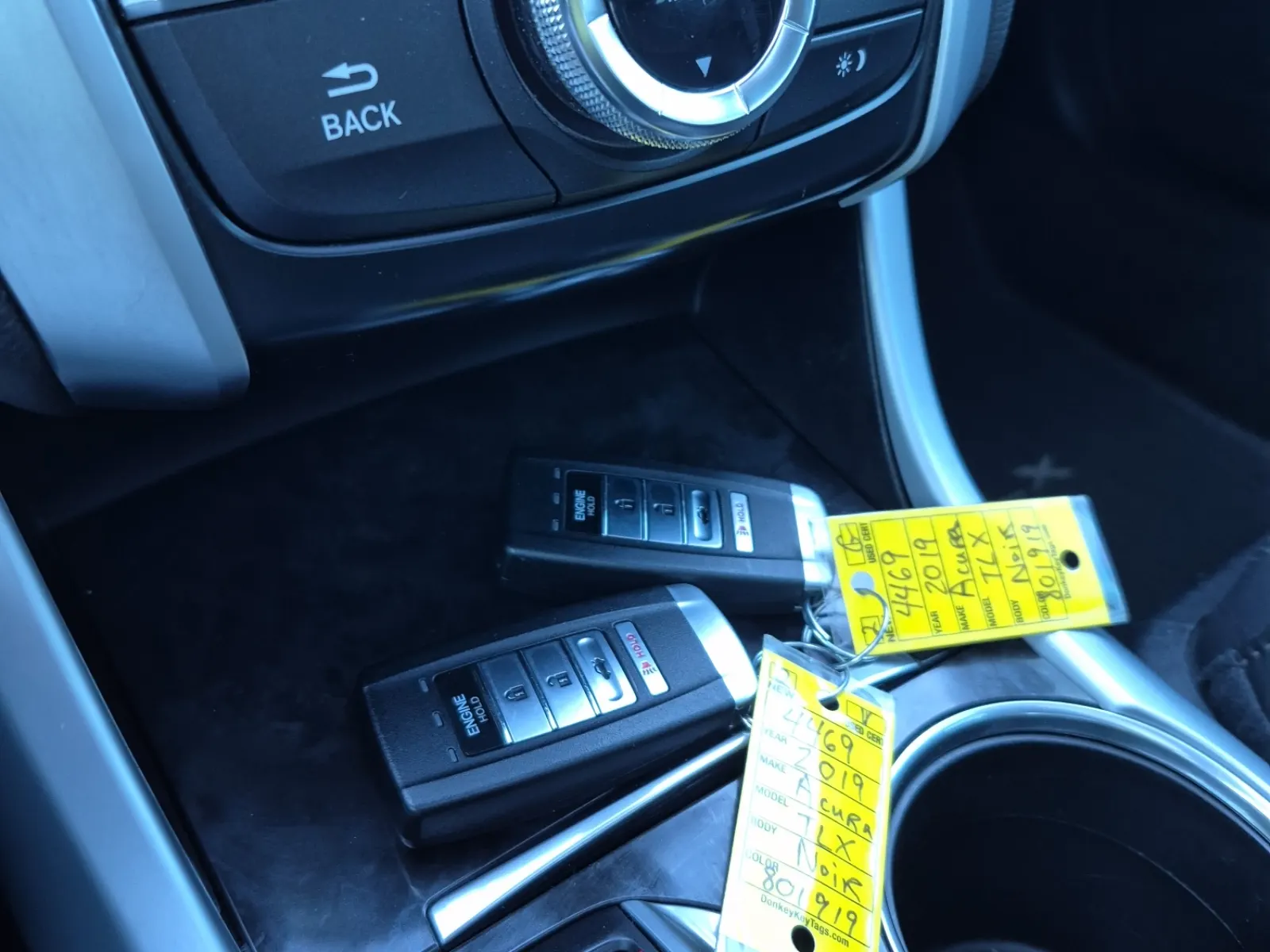 Keys/Fobs/Manual Photo