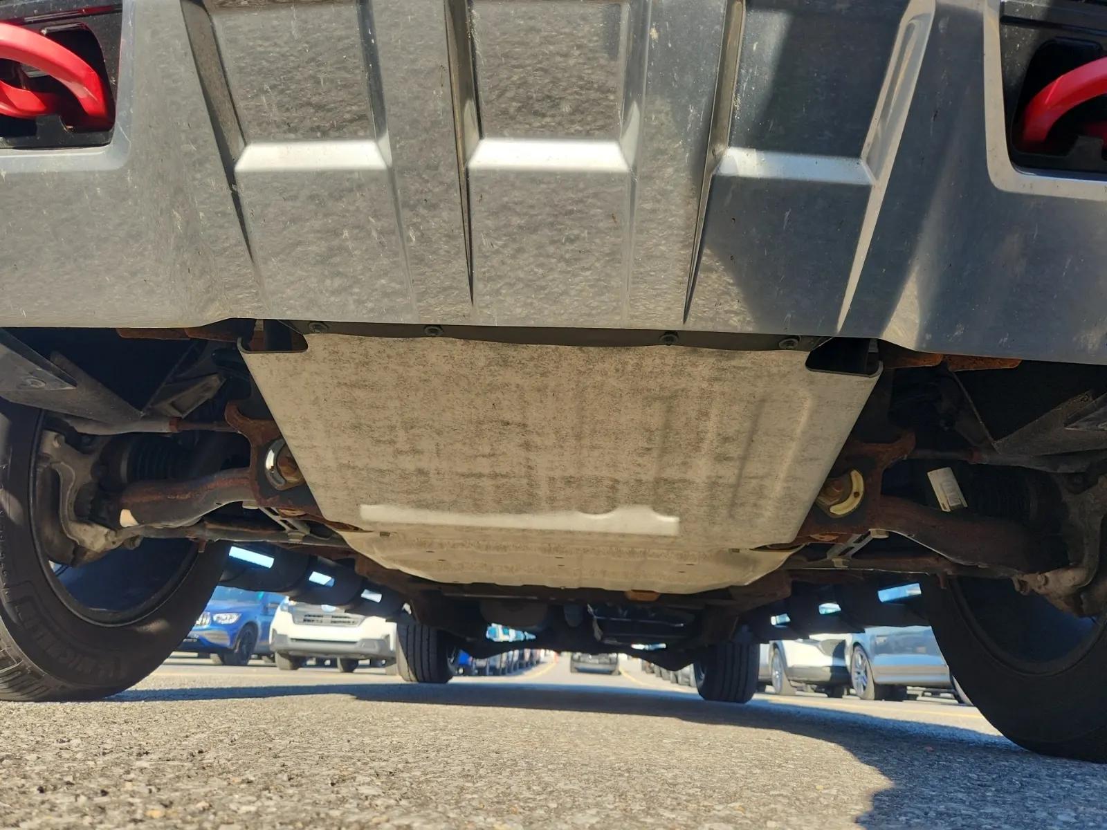 Undercarriage - Front Photo