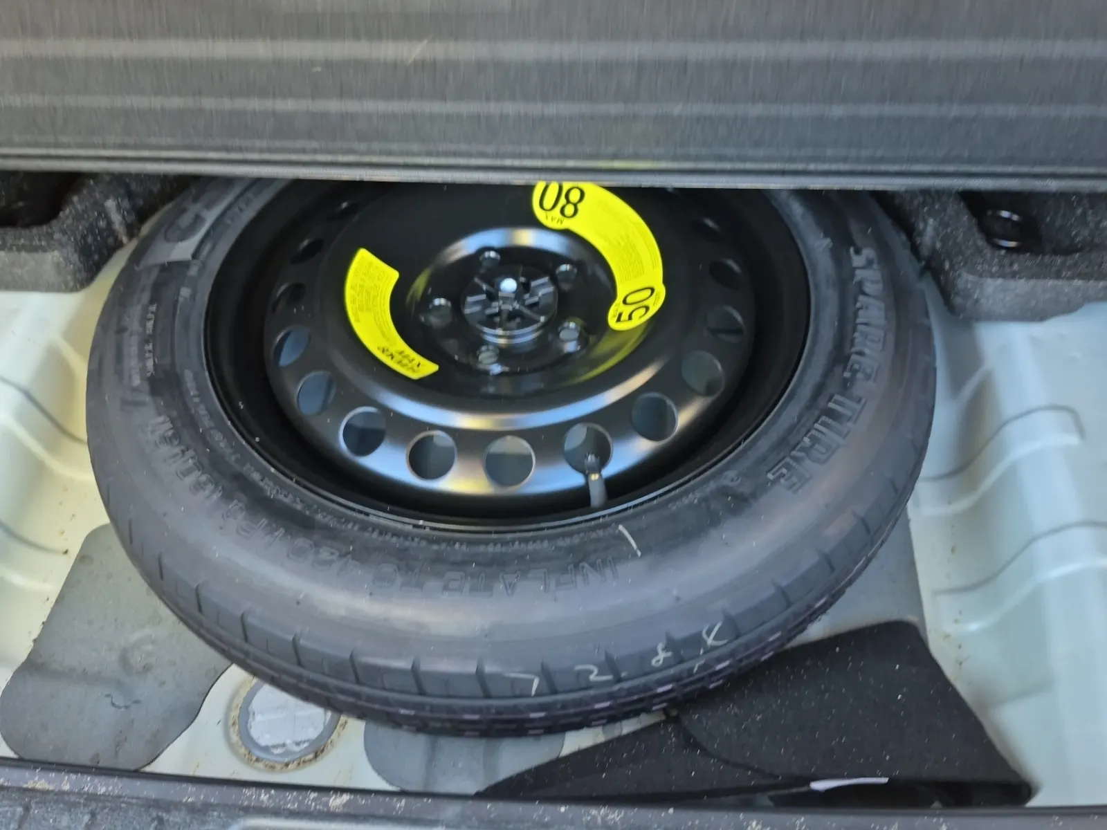 Spare Tire & Wheel Photo
