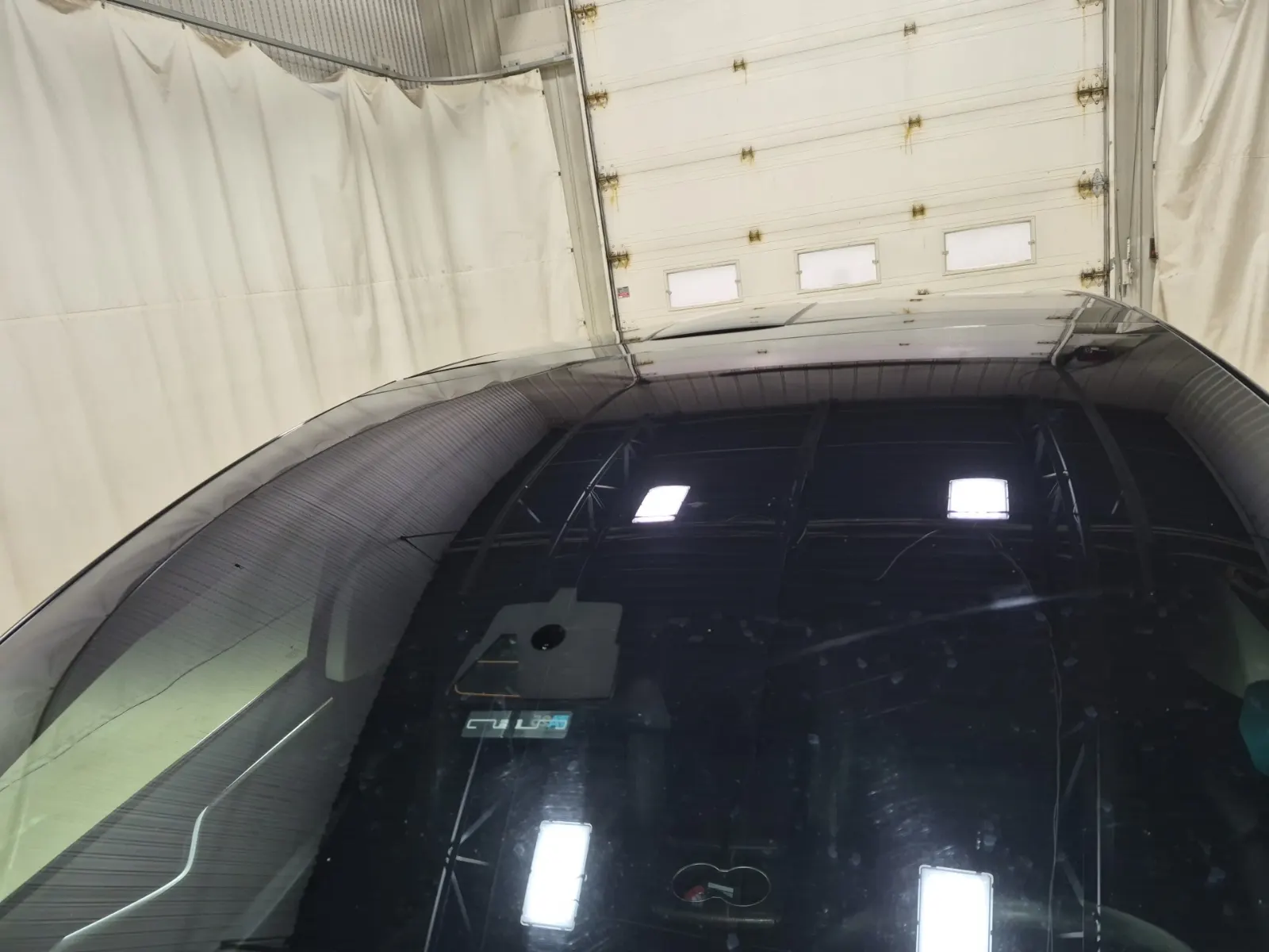 Exterior Roof Photo