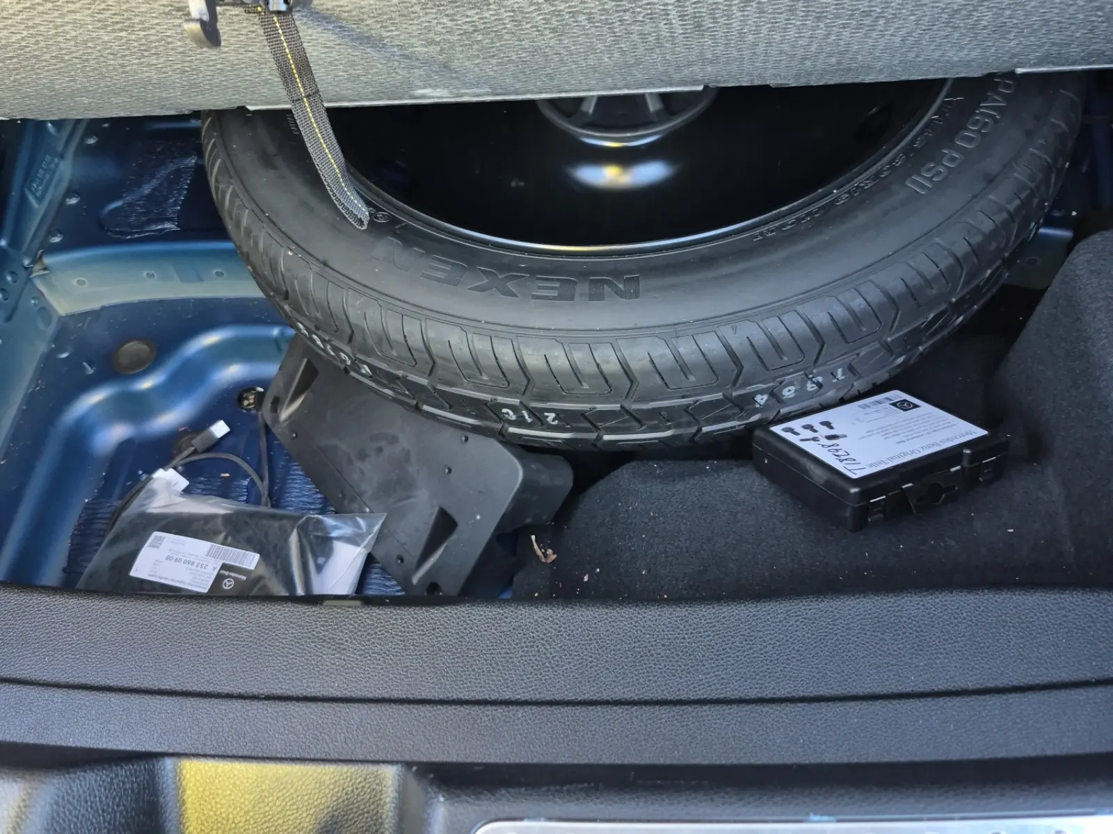 Spare Tire & Wheel Photo