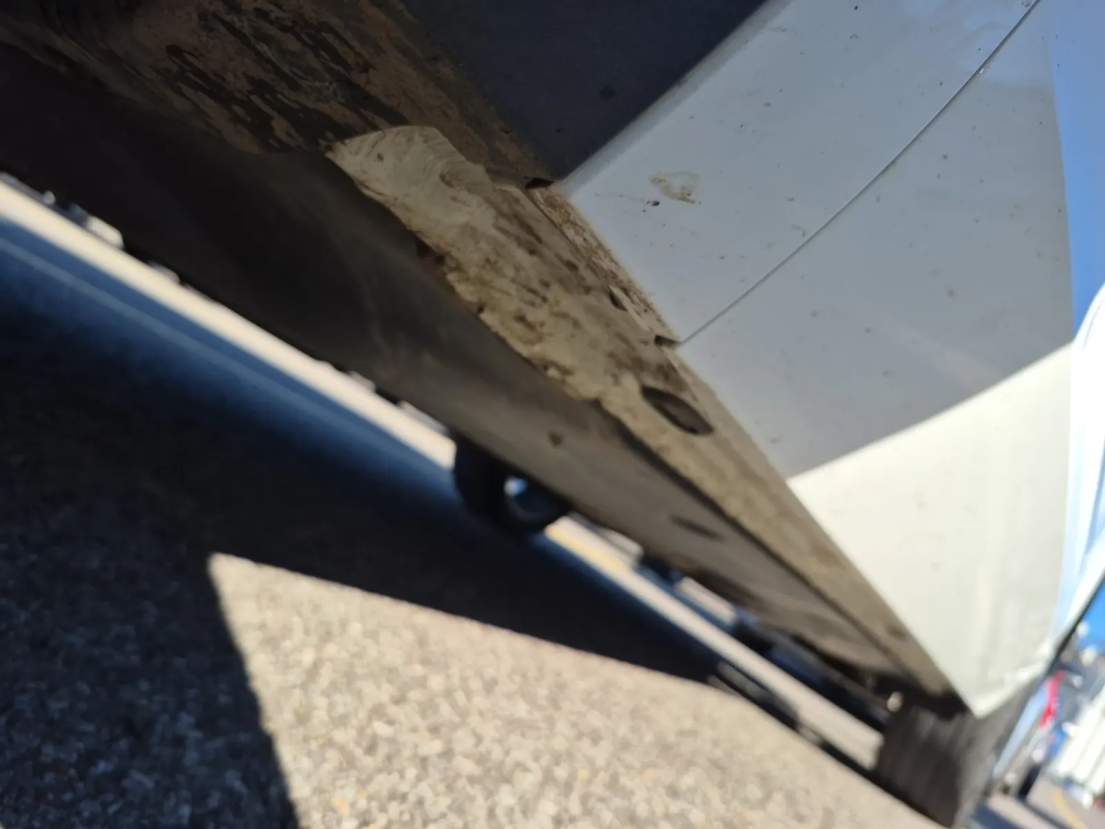 Undercarriage - Driver Photo