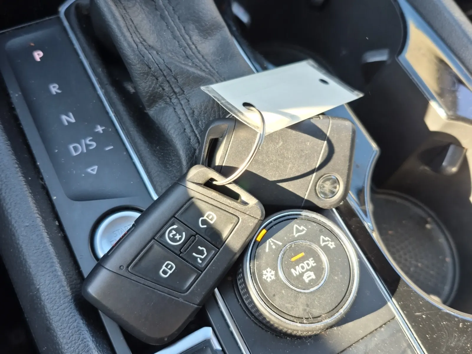 Keys/Fobs/Manual Photo